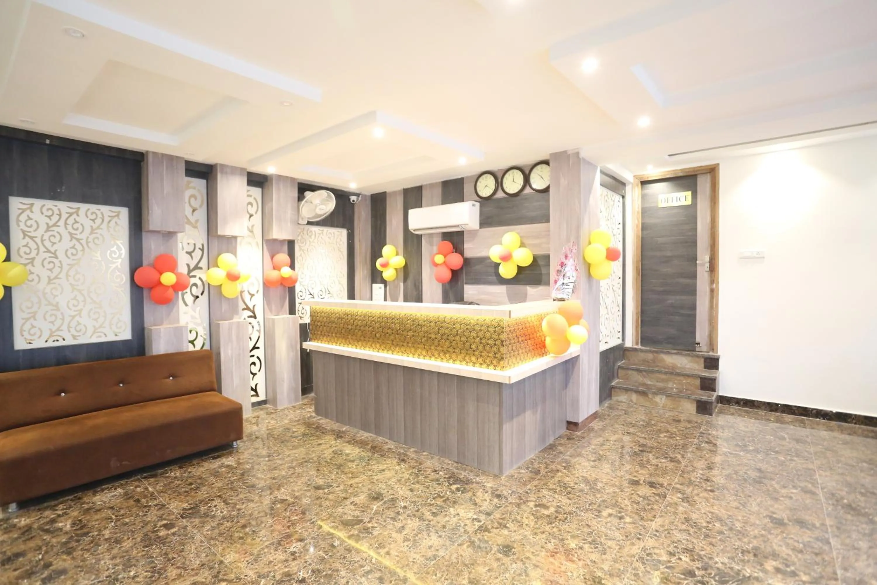 Lobby or reception in HOTEL UMA PALACE