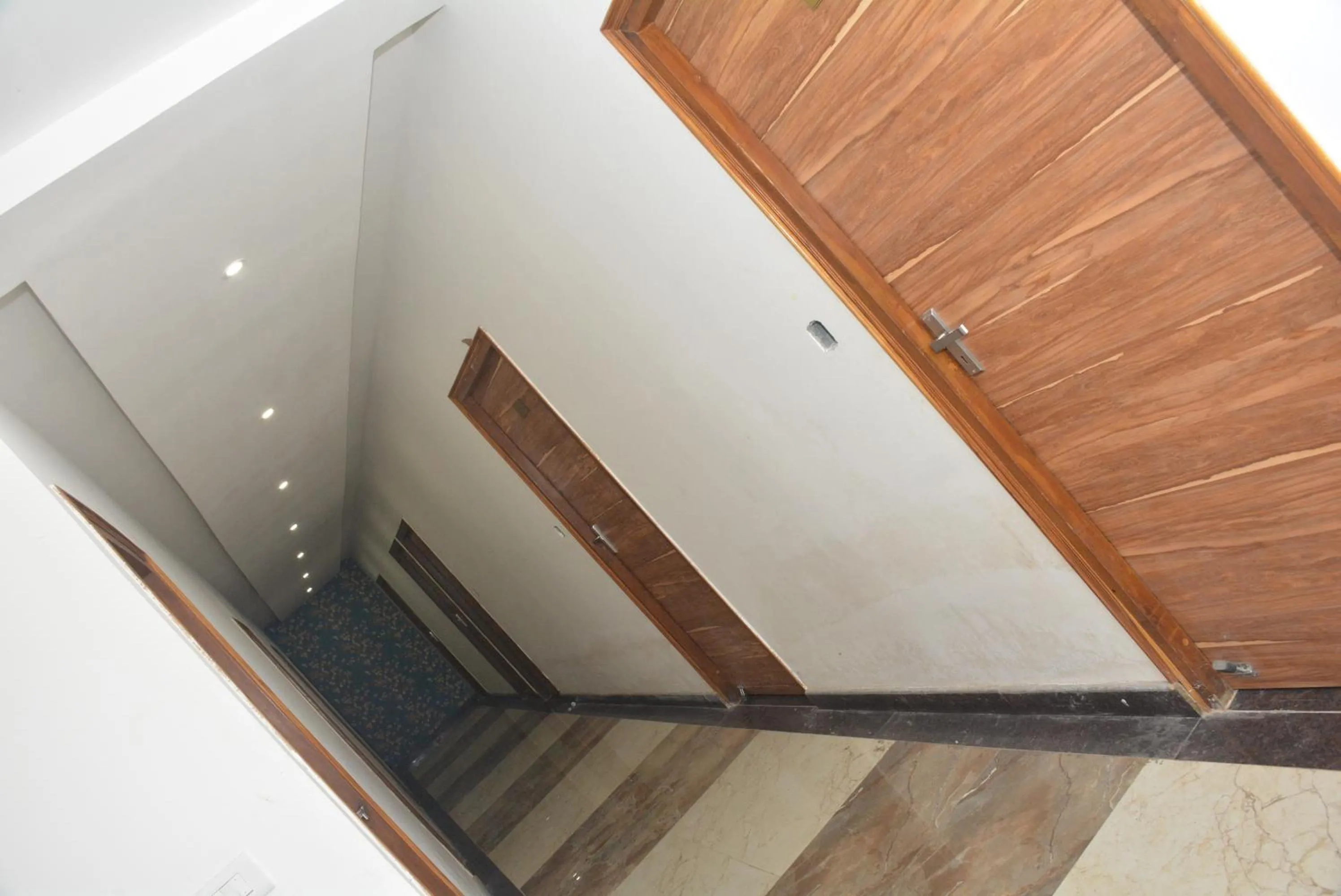 Night in HOTEL UMA PALACE