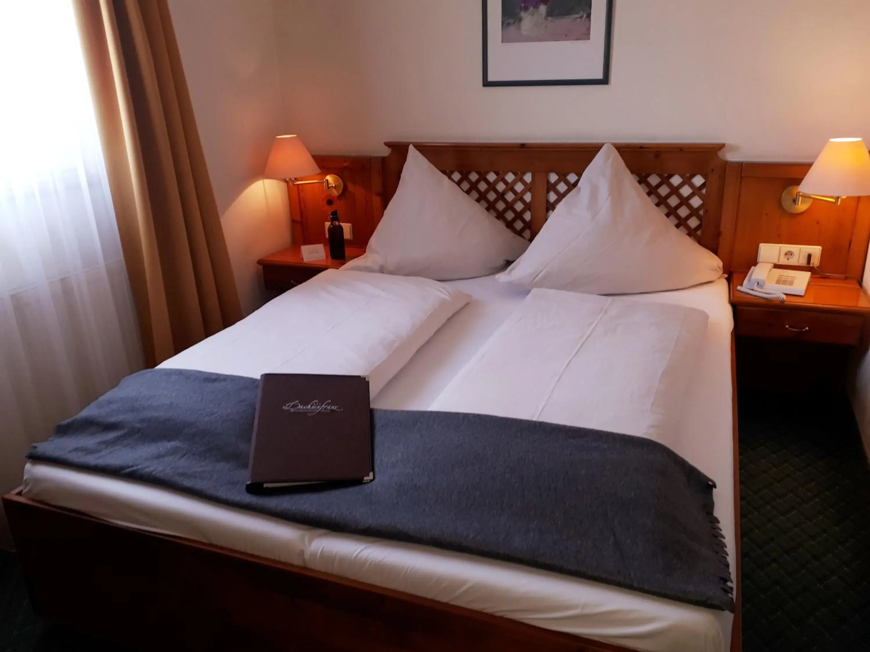 Small Double Room - single occupancy in Brauereigasthof Dachsenfranz Small Double Room - single occupancy in Brauereigasthof Dachsenfranz