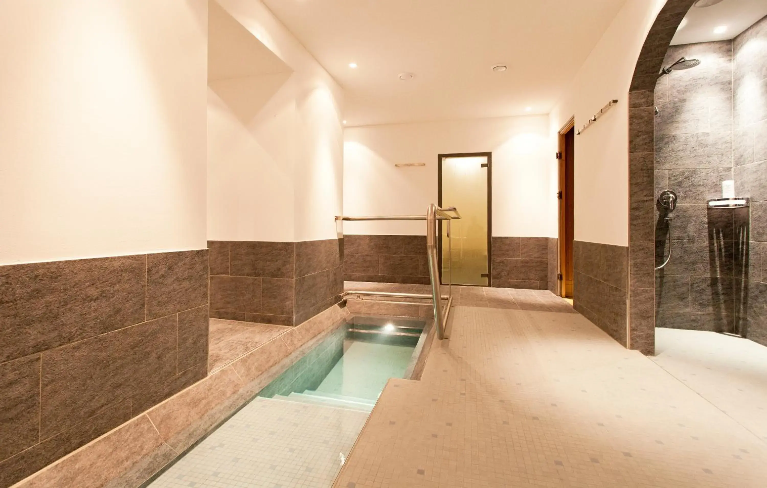 Spa and wellness centre/facilities in Edelweiss Swiss Quality Hotel Spa and wellness centre/facilities in Edelweiss Swiss Quality Hotel