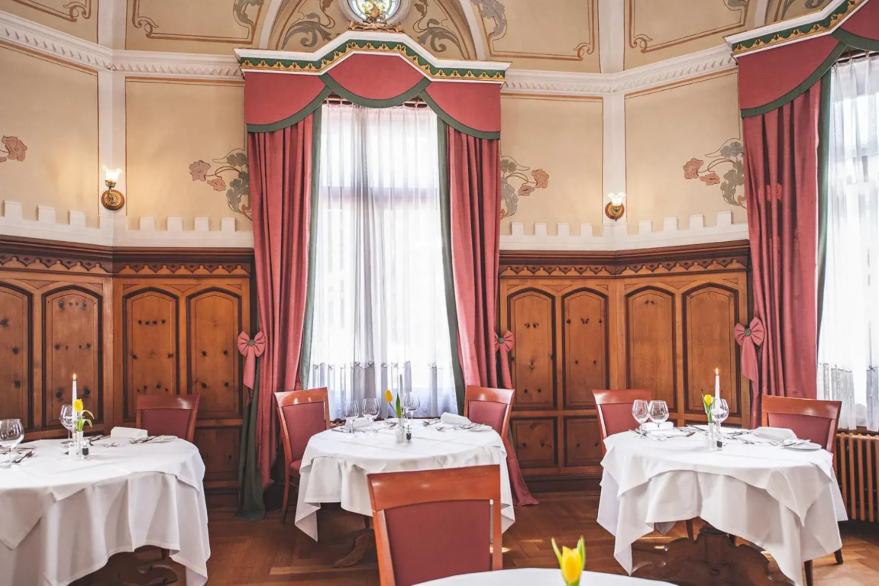 Restaurant/places to eat in Edelweiss Swiss Quality Hotel Restaurant/places to eat in Edelweiss Swiss Quality Hotel