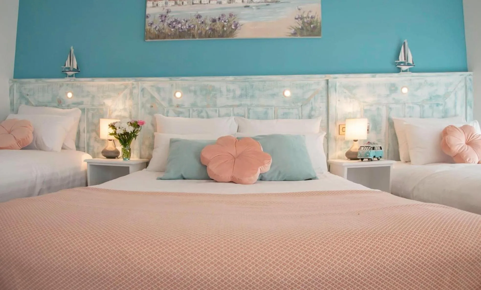 Photo of the whole room in The Addresse on the Beach