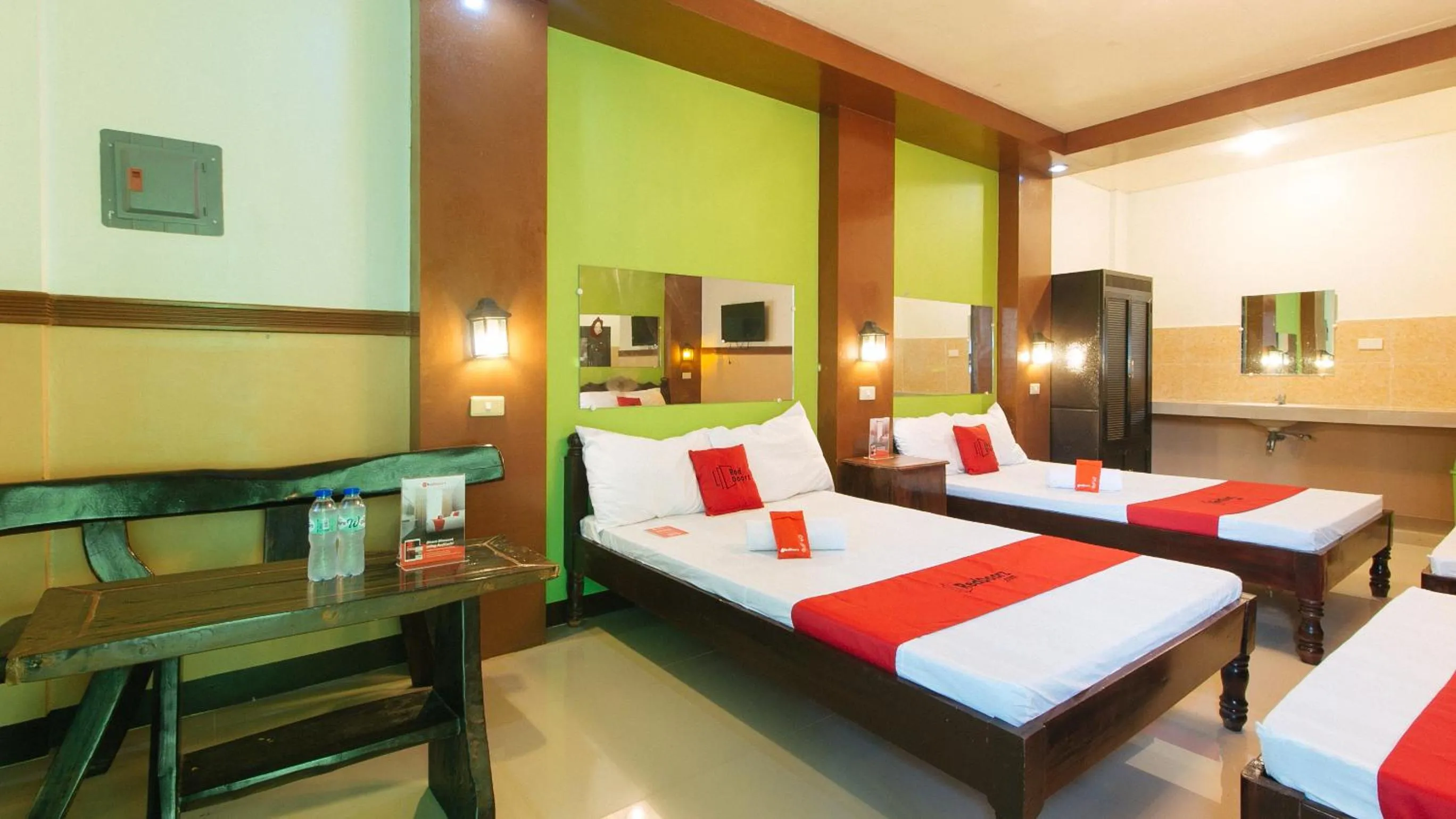 Bed in RedDoorz Plus near Municipality of Luisiana Laguna