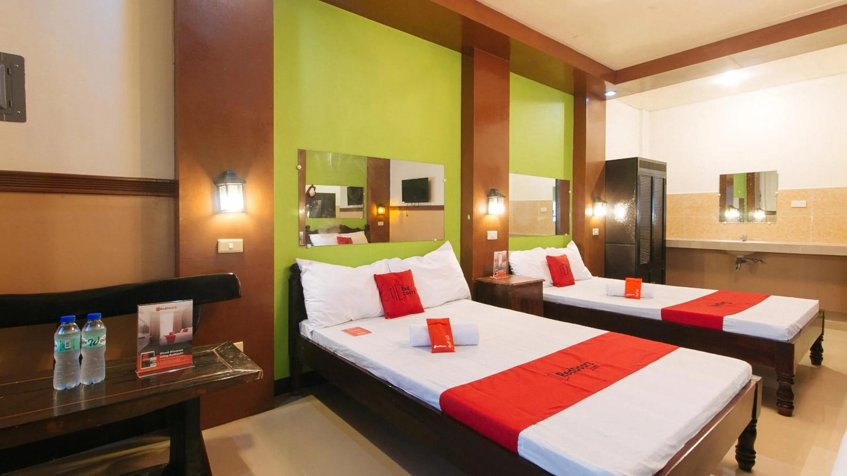 Bed in RedDoorz Plus near Municipality of Luisiana Laguna