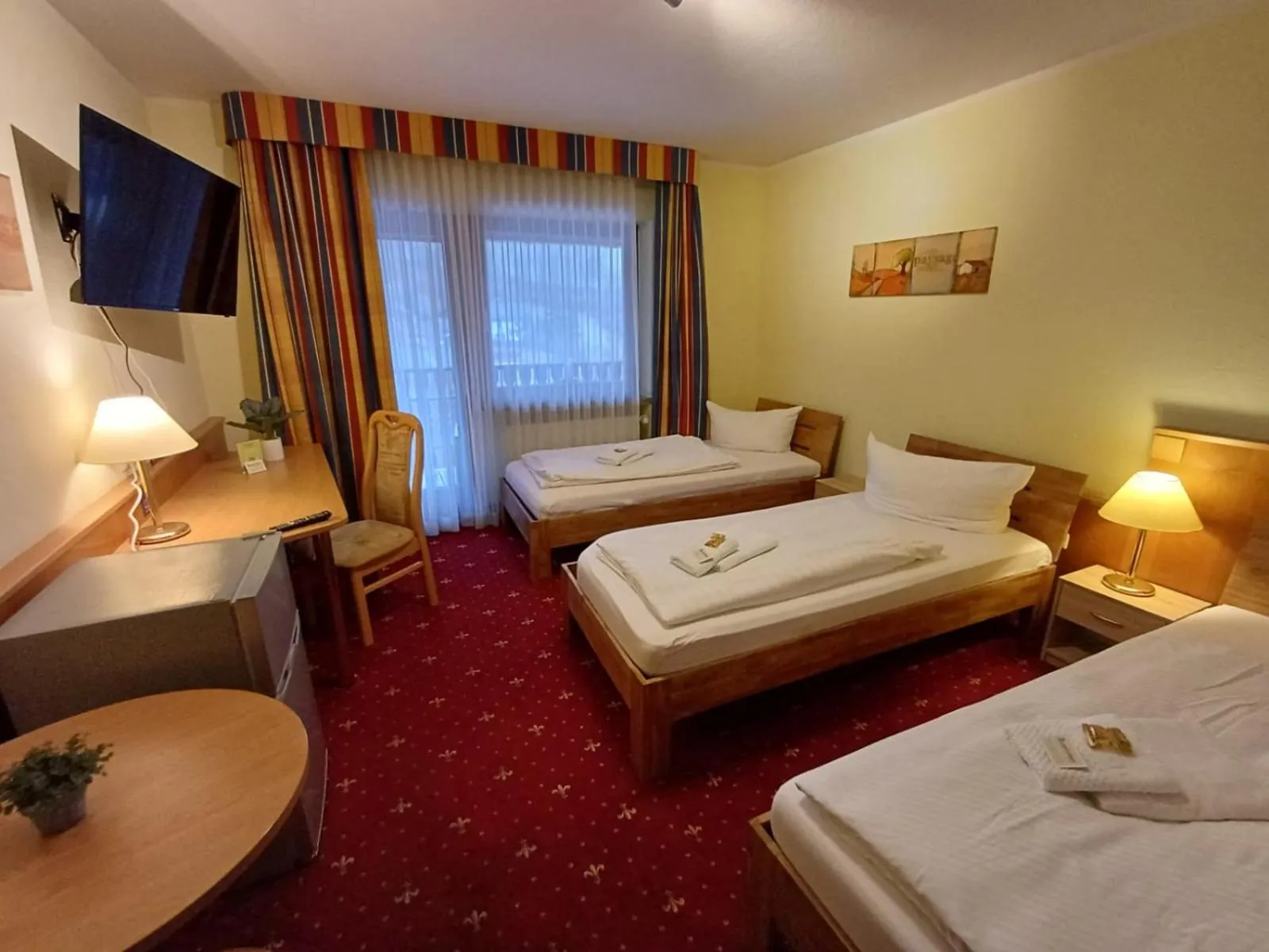 Bedroom in Günstige Zimmer im Spessart