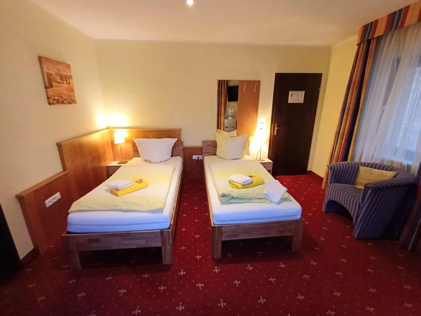 Bedroom in Günstige Zimmer im Spessart