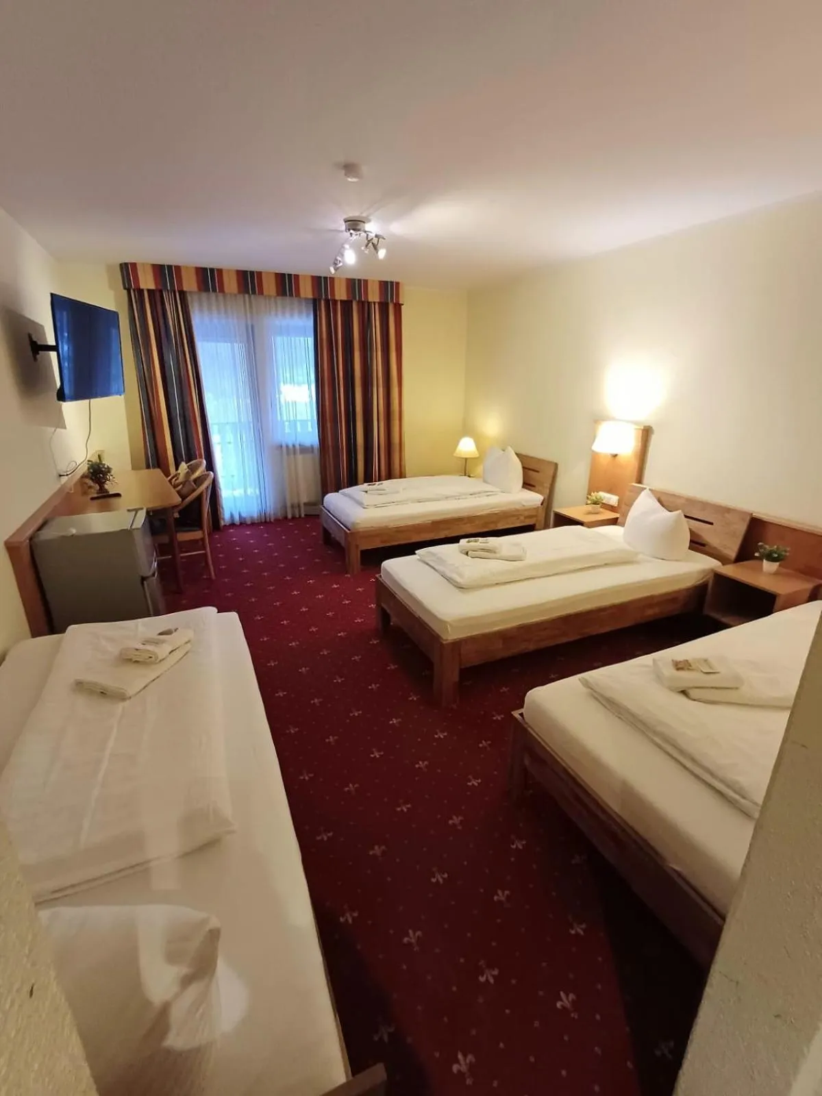 Bedroom in Günstige Zimmer im Spessart