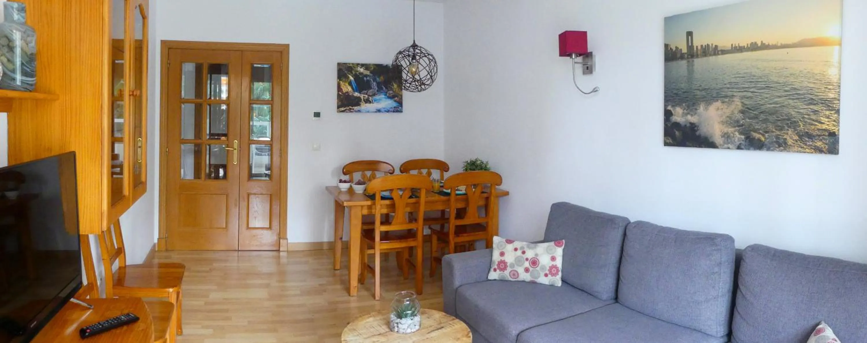 TV and multimedia in Gemelos 22 - Siroco