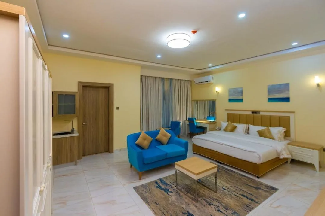 Photo of the whole room in Hera