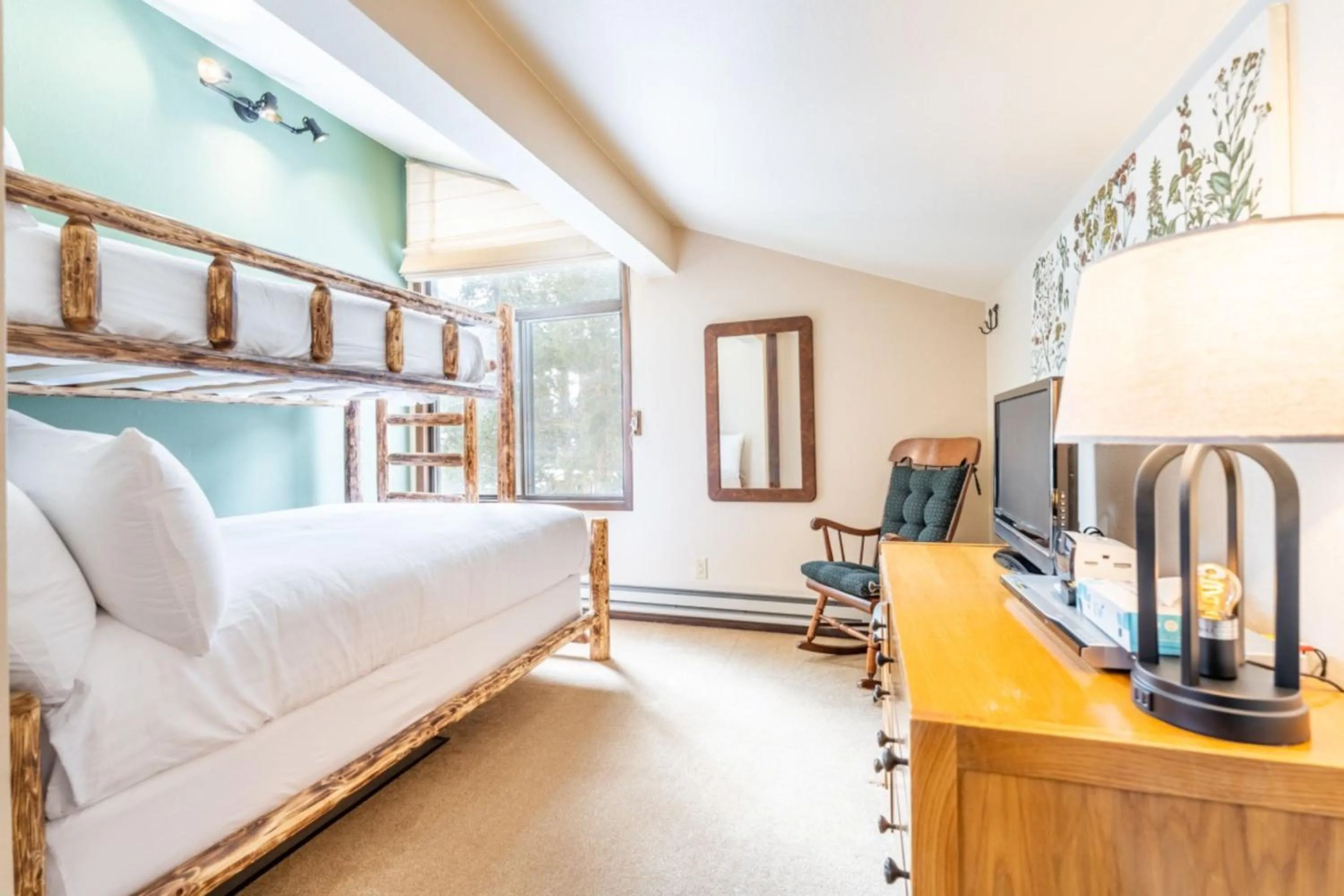 Bedroom, Bed in Flying Dutchman by Summit County Mountain Retreats