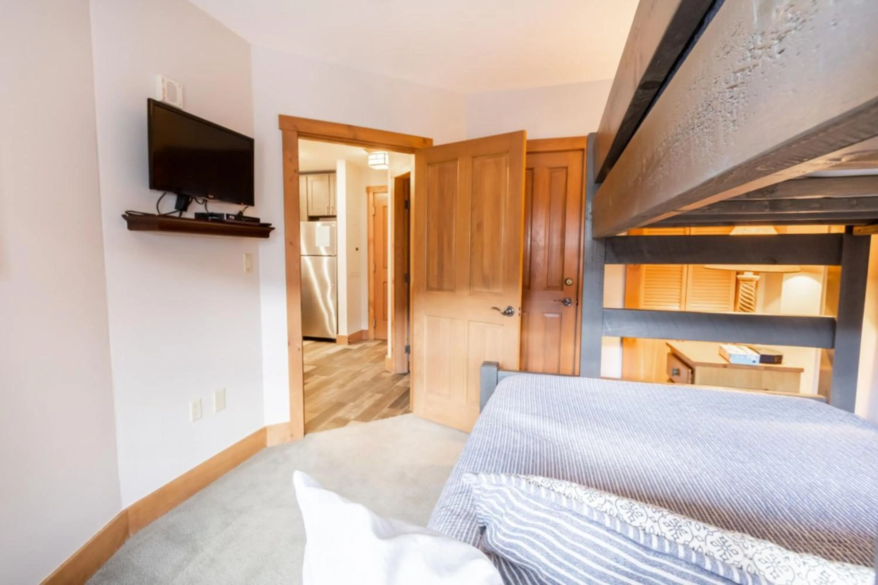 bunk bed in Expedition Station by Summit County Mountain Retreats