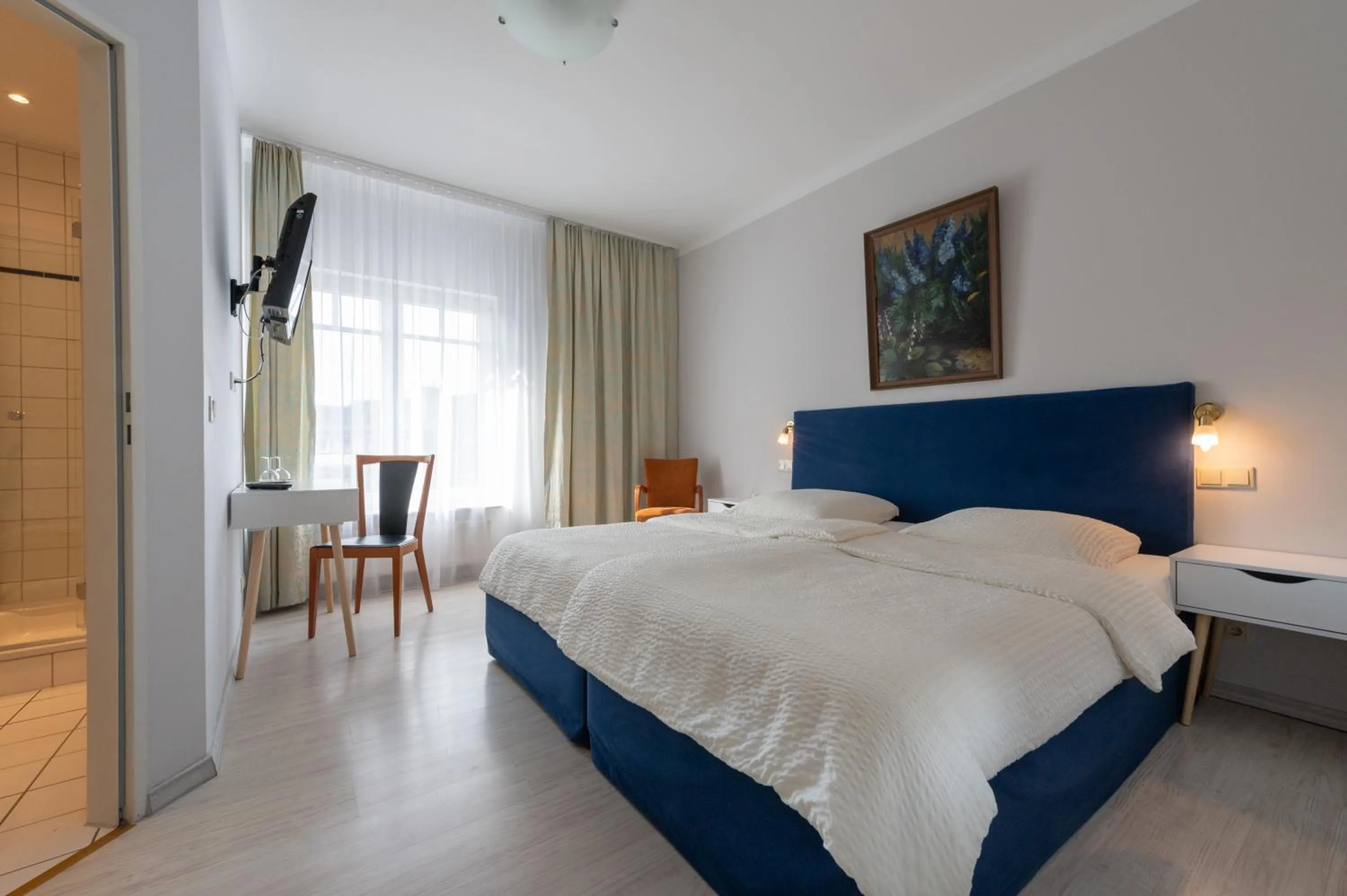 Photo of the whole room, Bed in Niebüller Hof