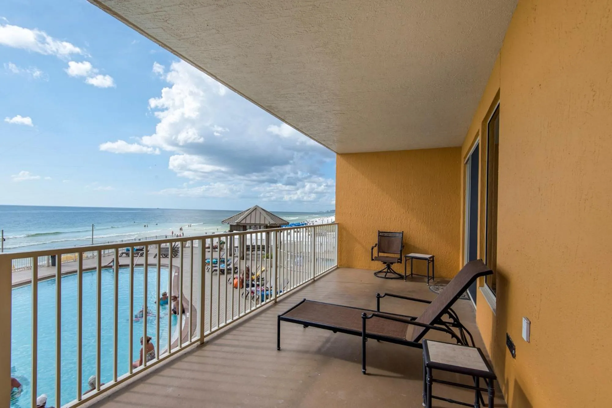 Balcony/Terrace in Treasure Island 0210