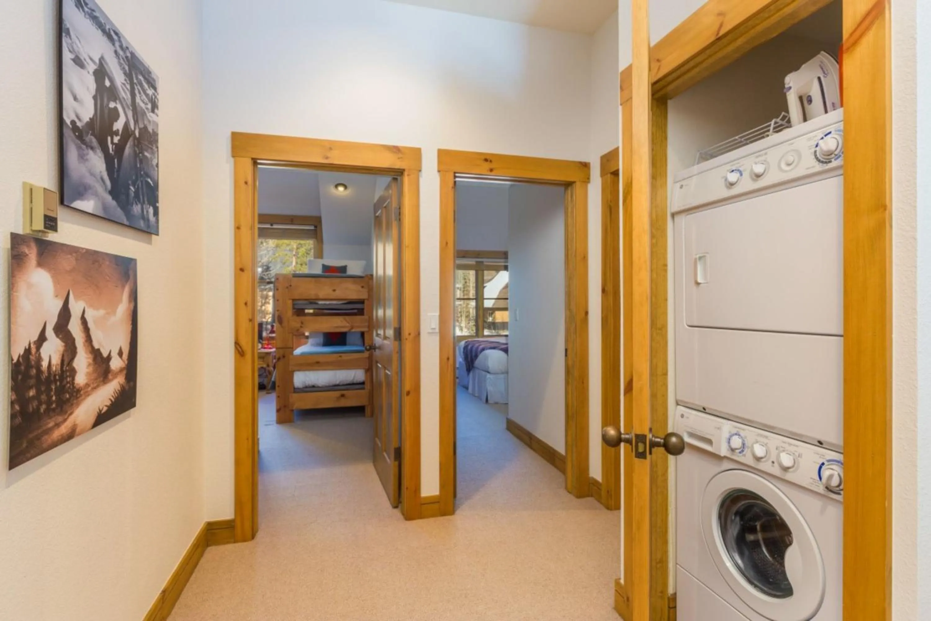washing machine, Bed in Ski Tip by Summit County Mountain Retreats