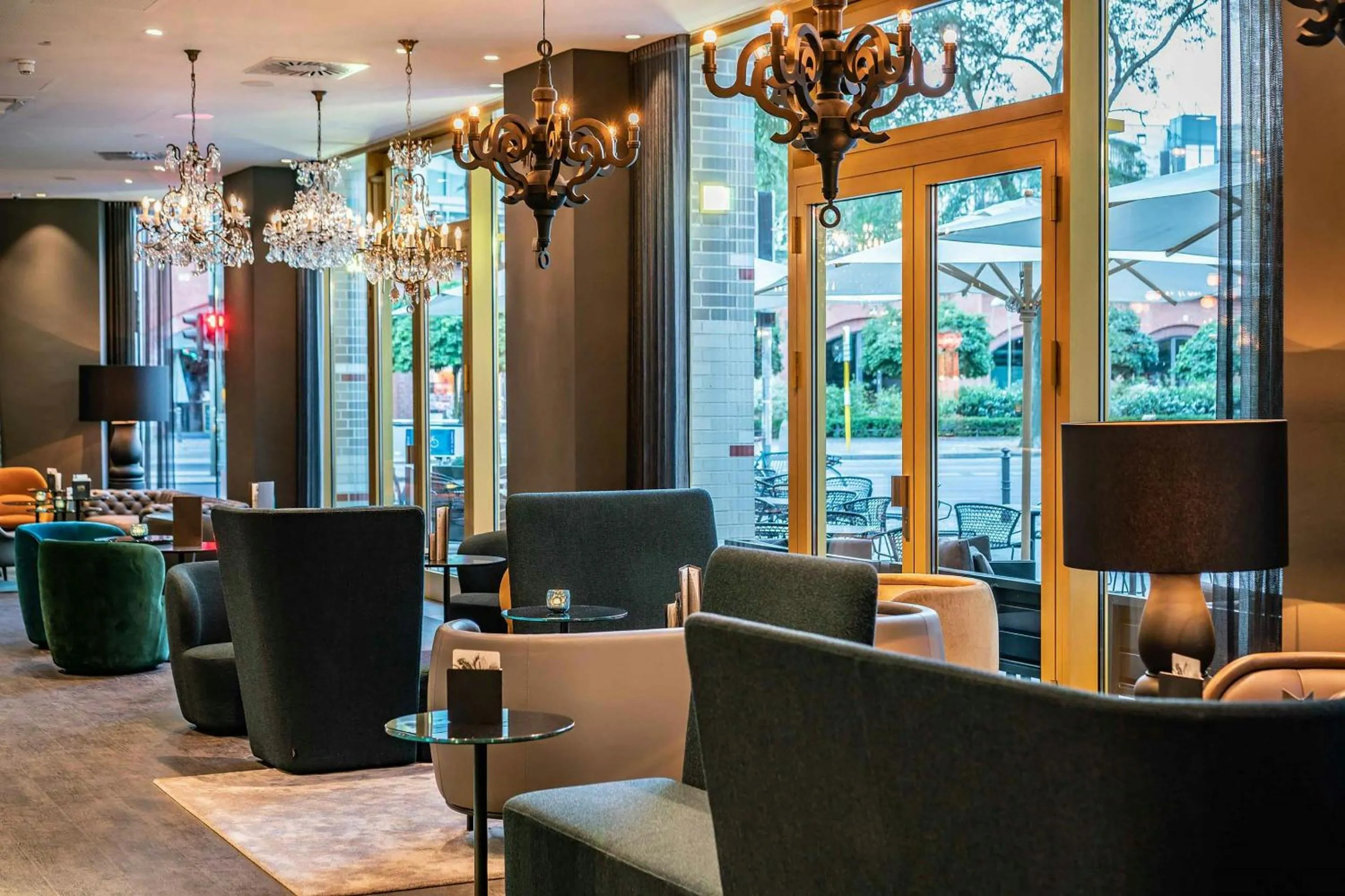 Lounge or bar in Motel One Berlin-Ku'Damm