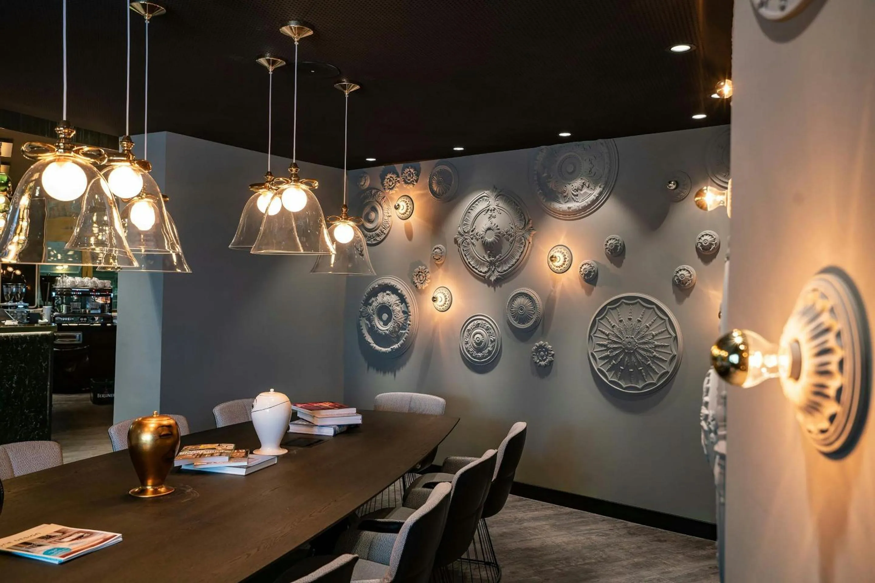 Lounge or bar in Motel One Berlin-Ku'Damm