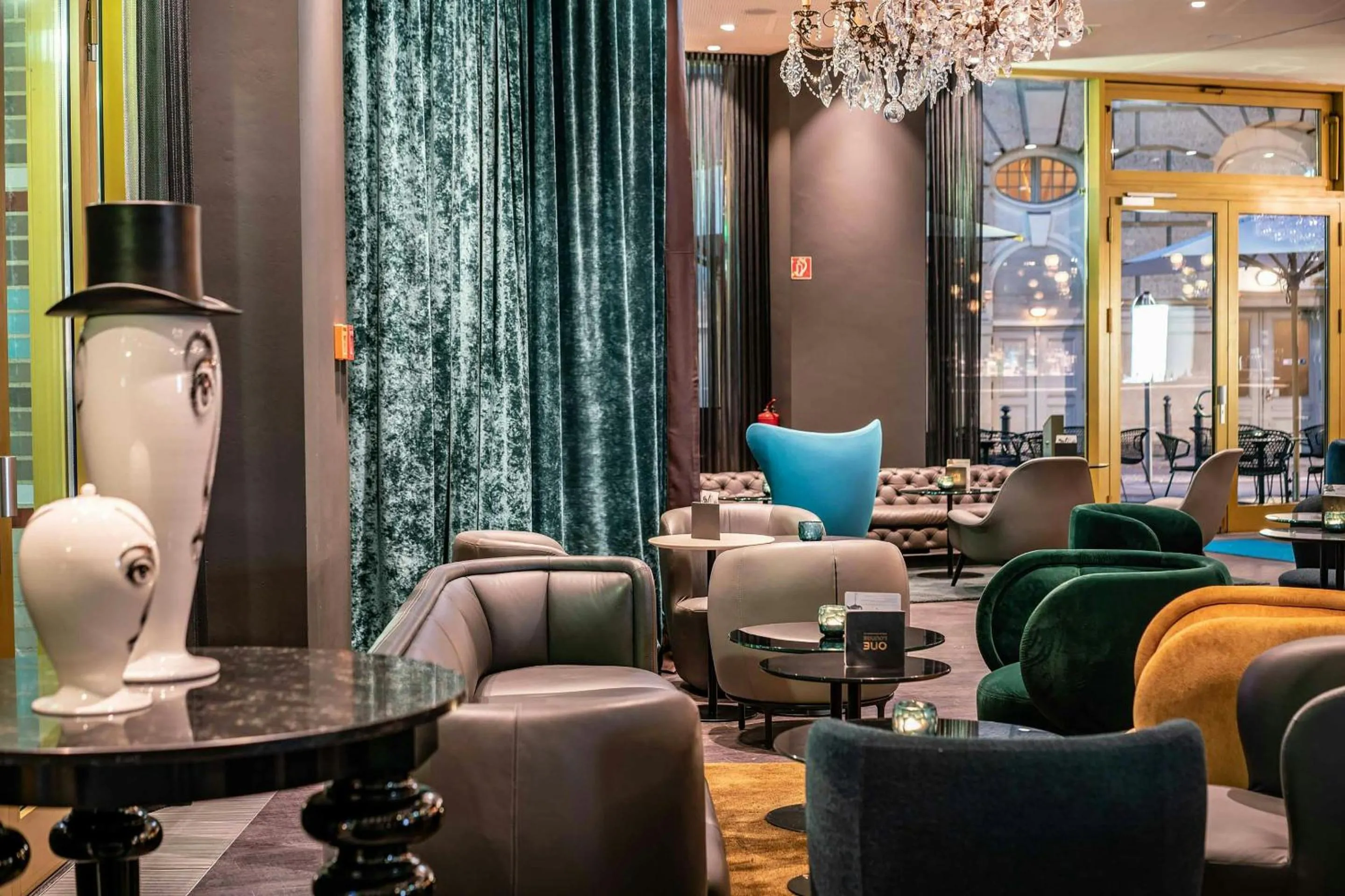 Lounge or bar in Motel One Berlin-Ku'Damm