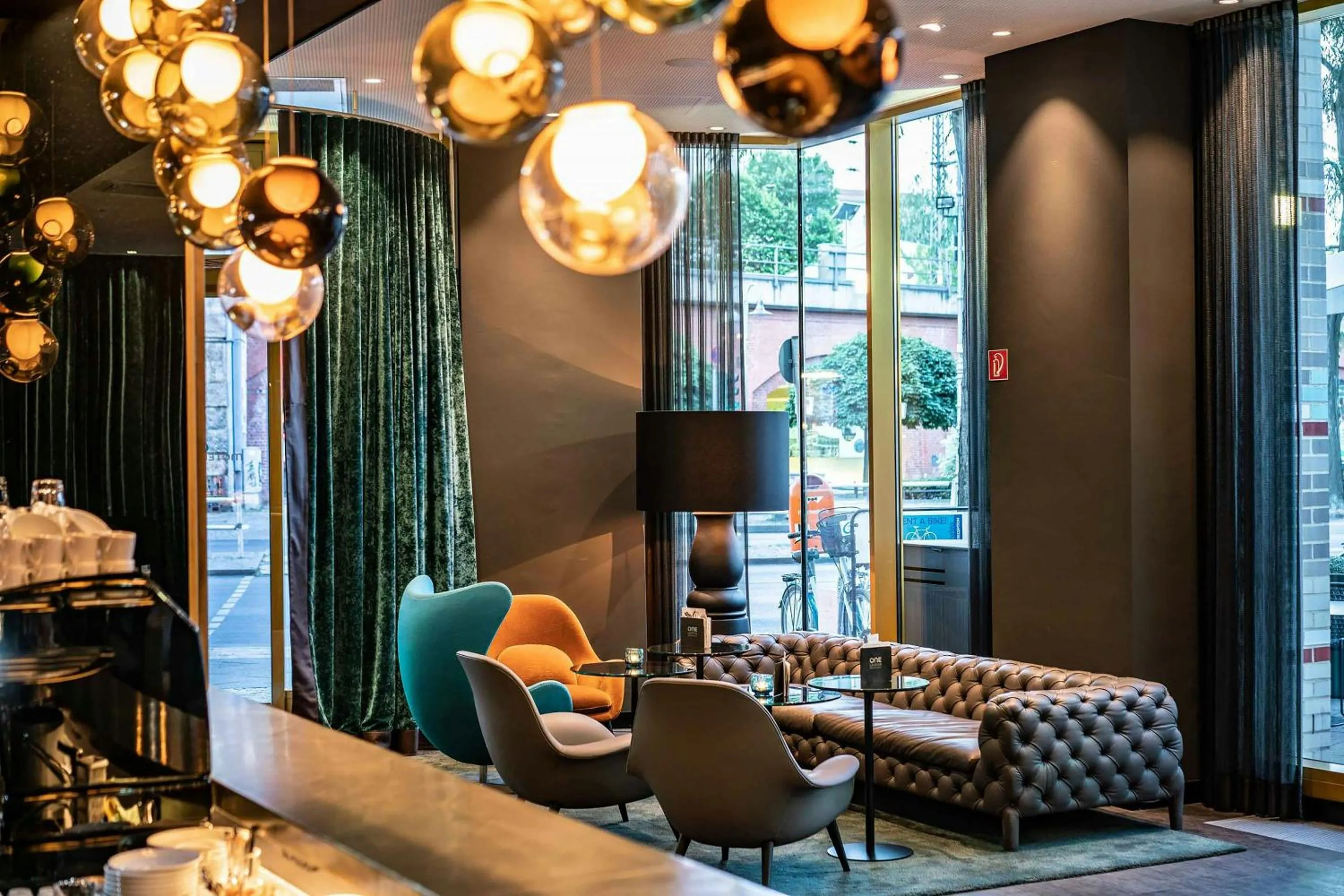 Lounge or bar in Motel One Berlin-Ku'Damm