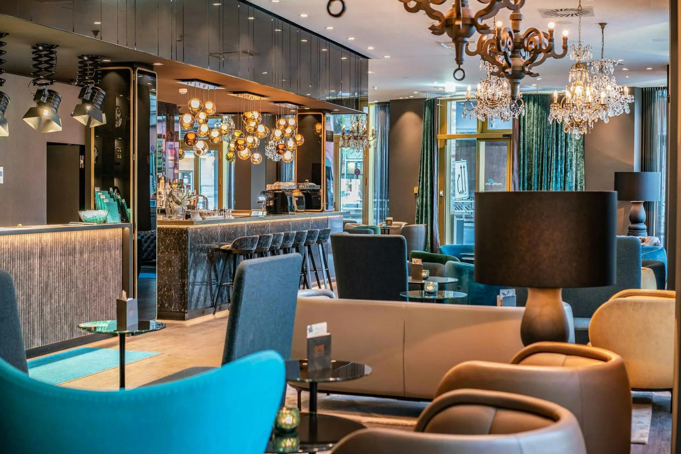Lounge or bar in Motel One Berlin-Ku'Damm