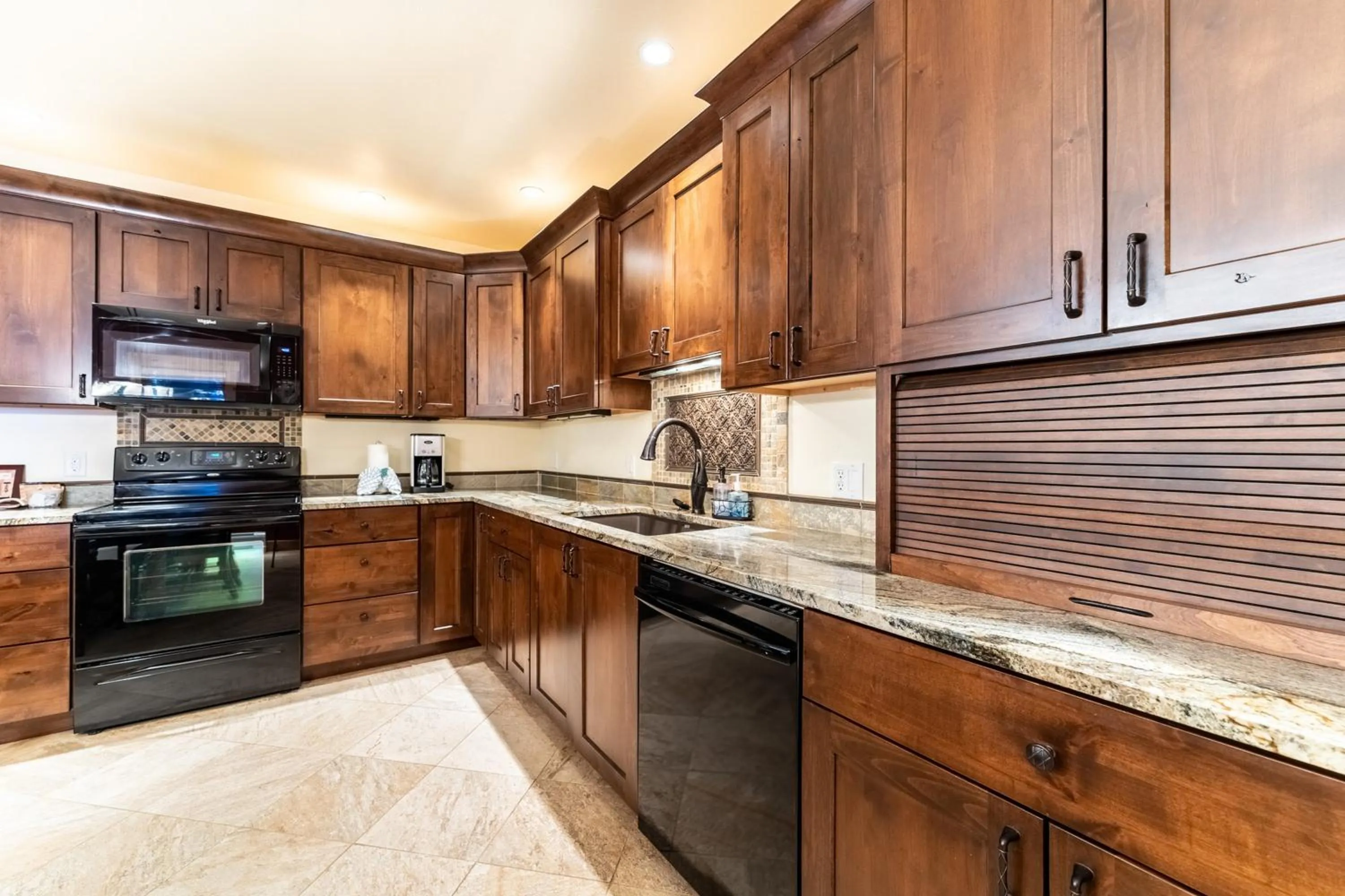 Kitchen or kitchenette in Tenderfoot Lodge by Summit County Mountain Retreats