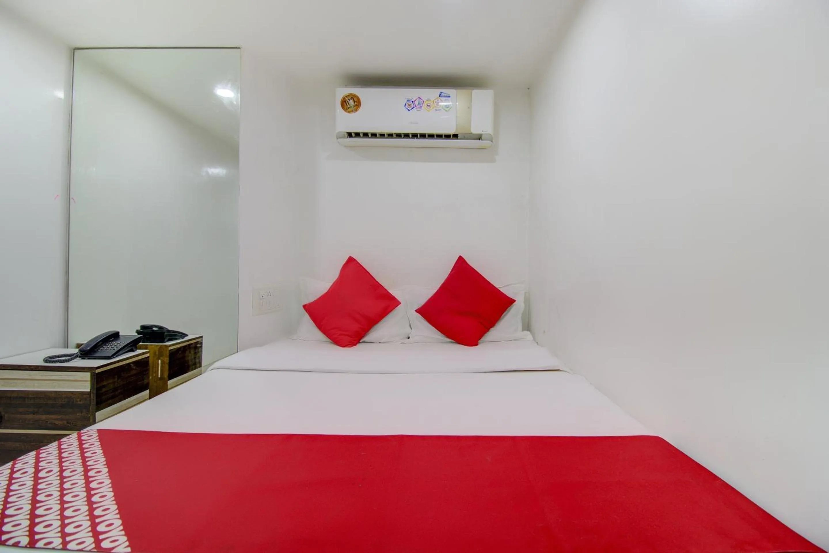 Bedroom, Bed in Hotel O Blue Light Near Gateway Of India Mumbai