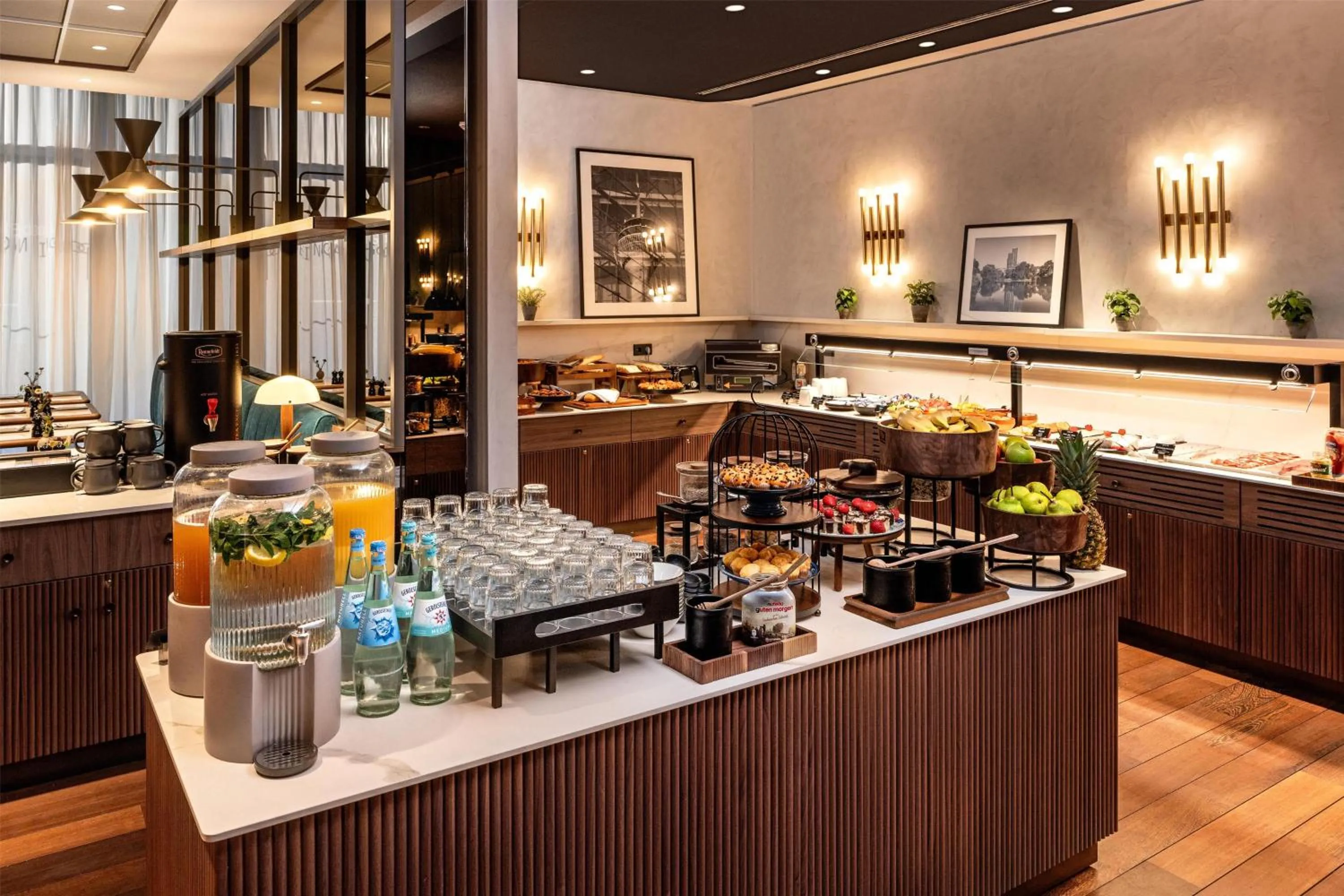 Breakfast in Radisson Blu Media Harbour Hotel, Düsseldorf