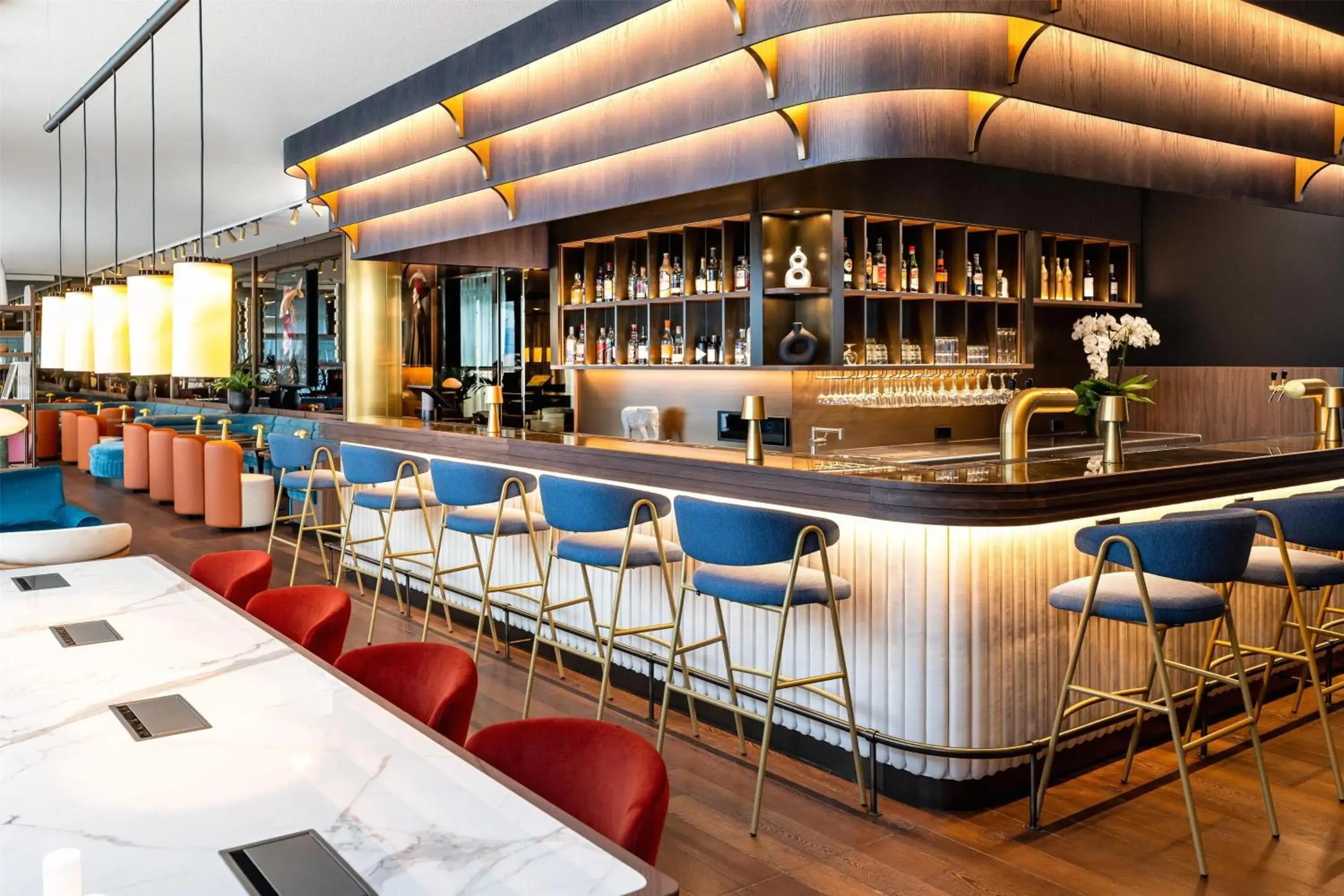 Lounge or bar in Radisson Blu Media Harbour Hotel, Düsseldorf Lounge or bar in Radisson Blu Media Harbour Hotel, Düsseldorf