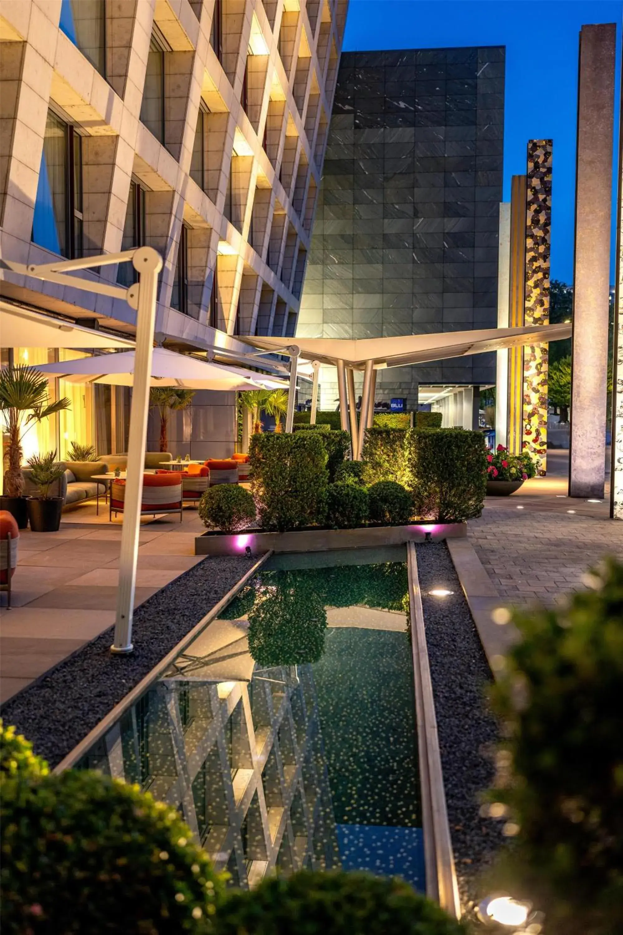 Property building in Radisson Blu Media Harbour Hotel, Düsseldorf Property building in Radisson Blu Media Harbour Hotel, Düsseldorf