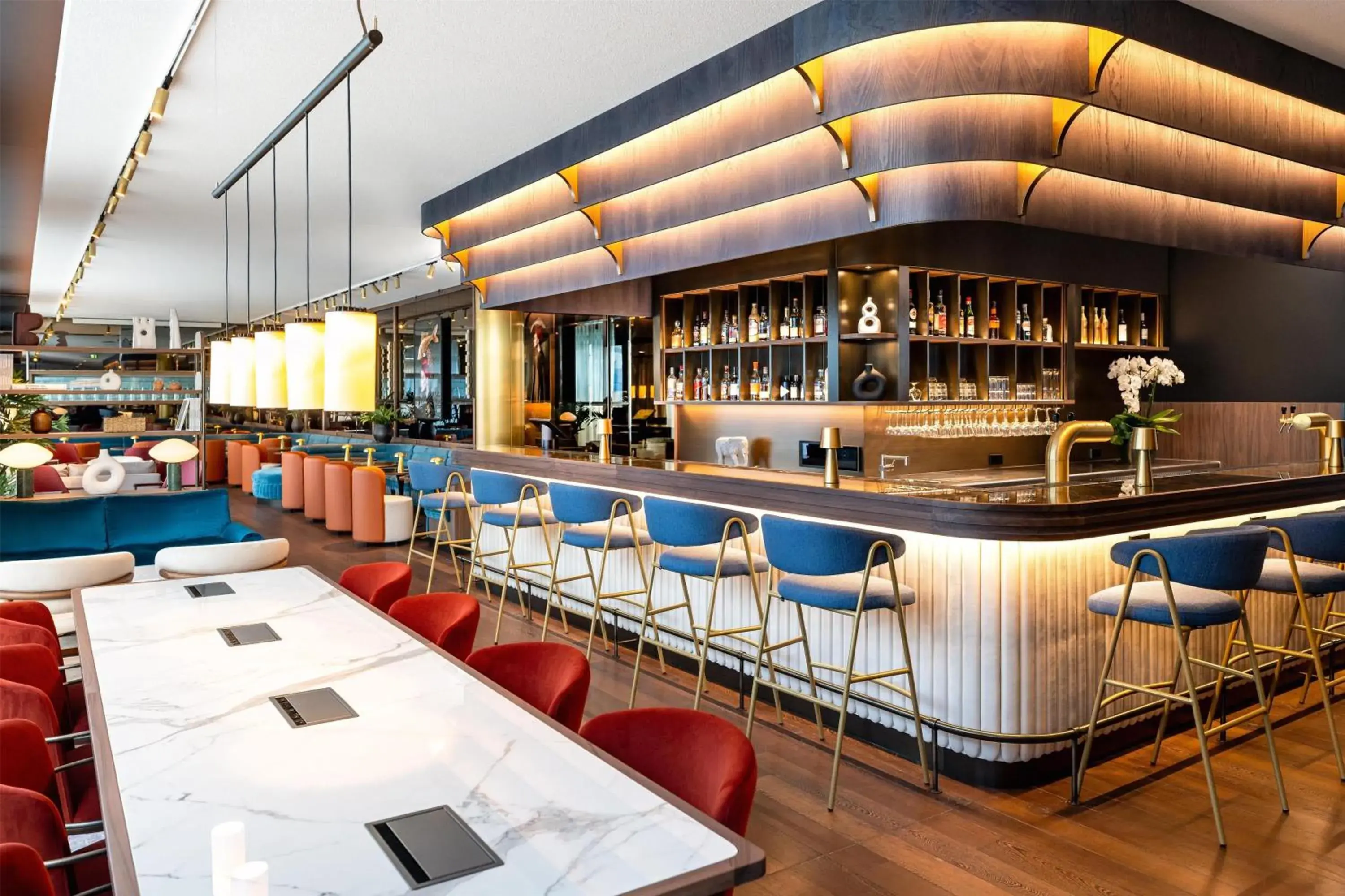 Lounge or bar in Radisson Blu Media Harbour Hotel, Düsseldorf Lounge or bar in Radisson Blu Media Harbour Hotel, Düsseldorf