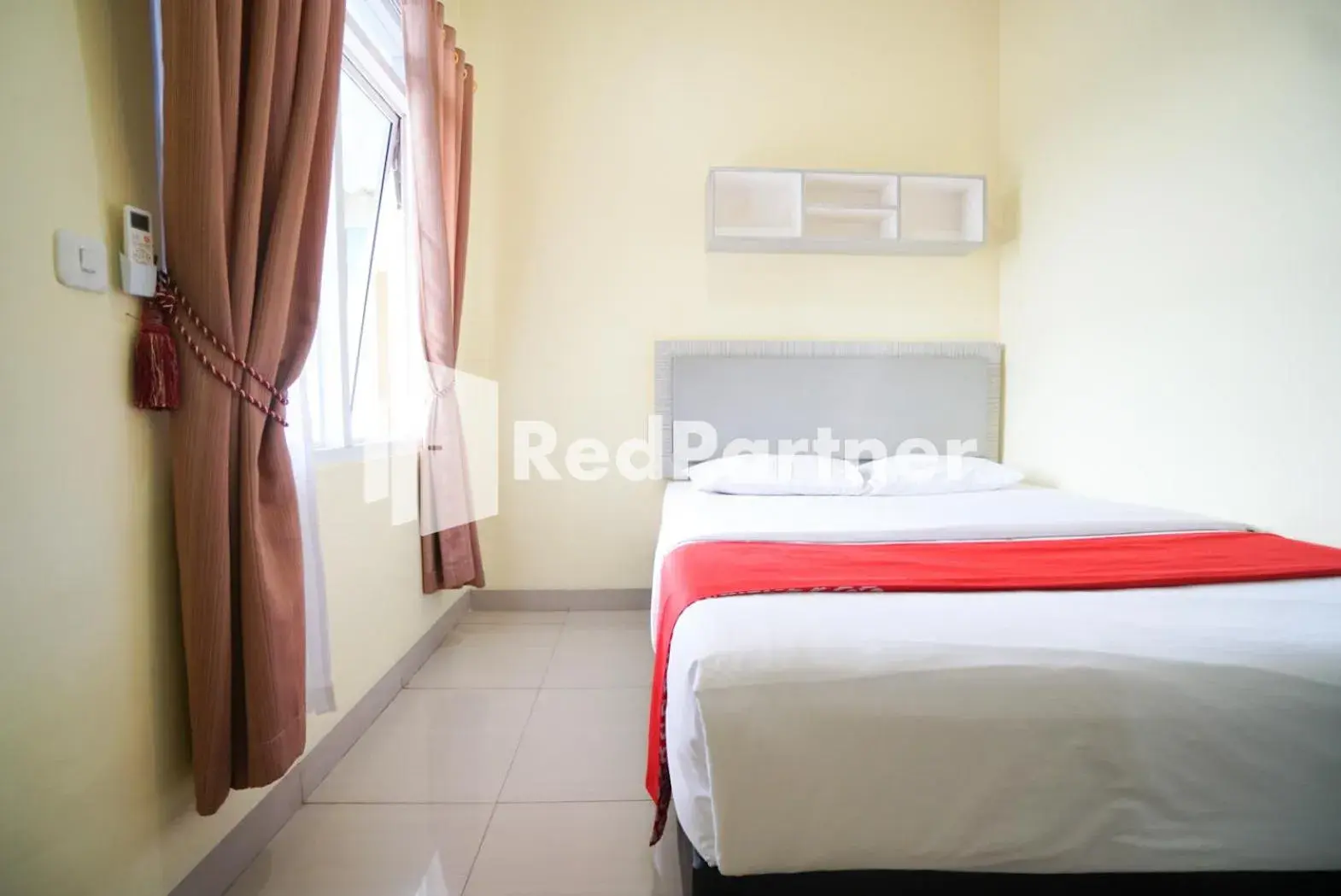 Bed in OYO 3964 Indah Residence Syariah