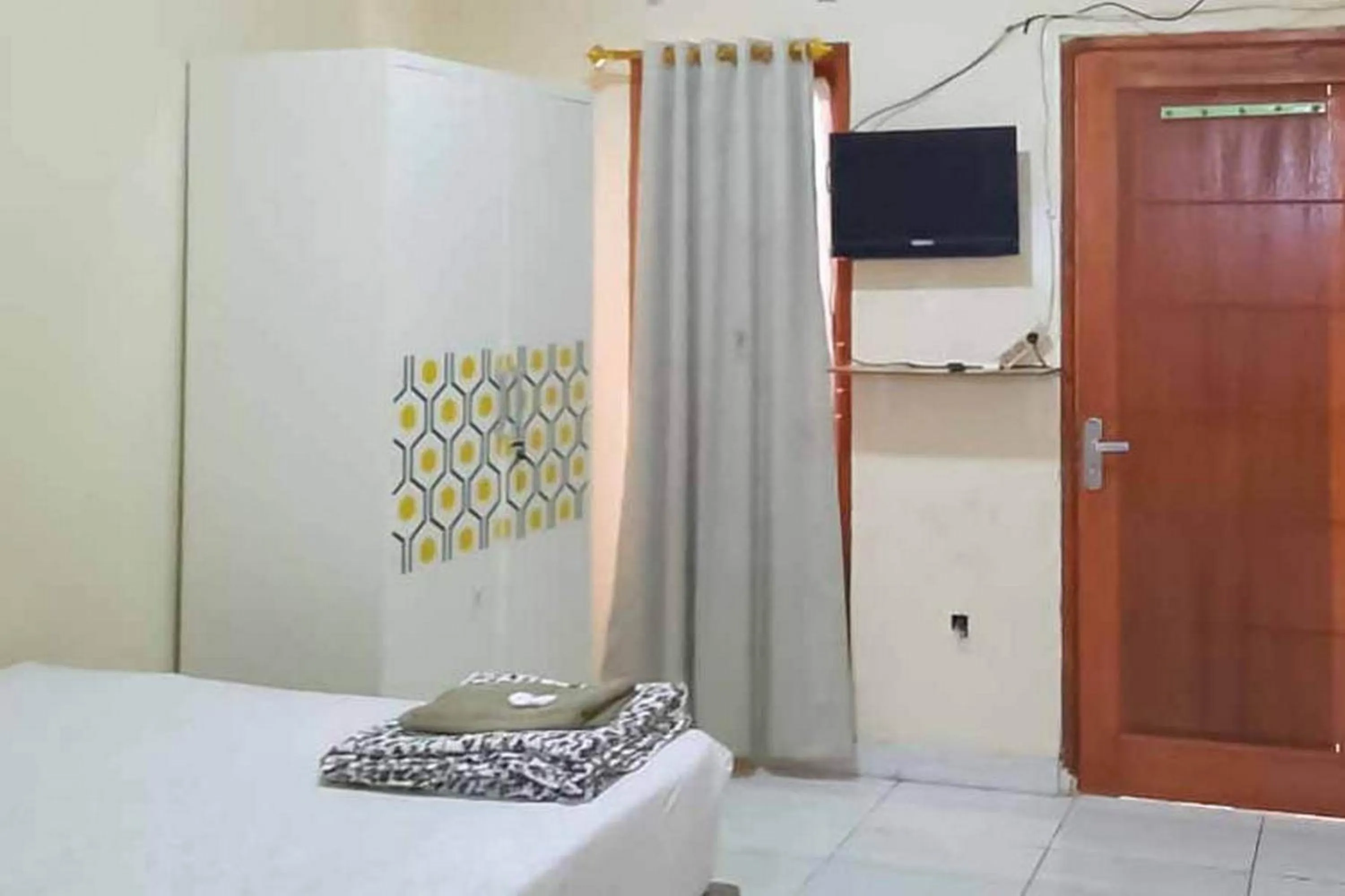 Bedroom, Bed in Pakansari Guest Inn Mitra RedDoorz