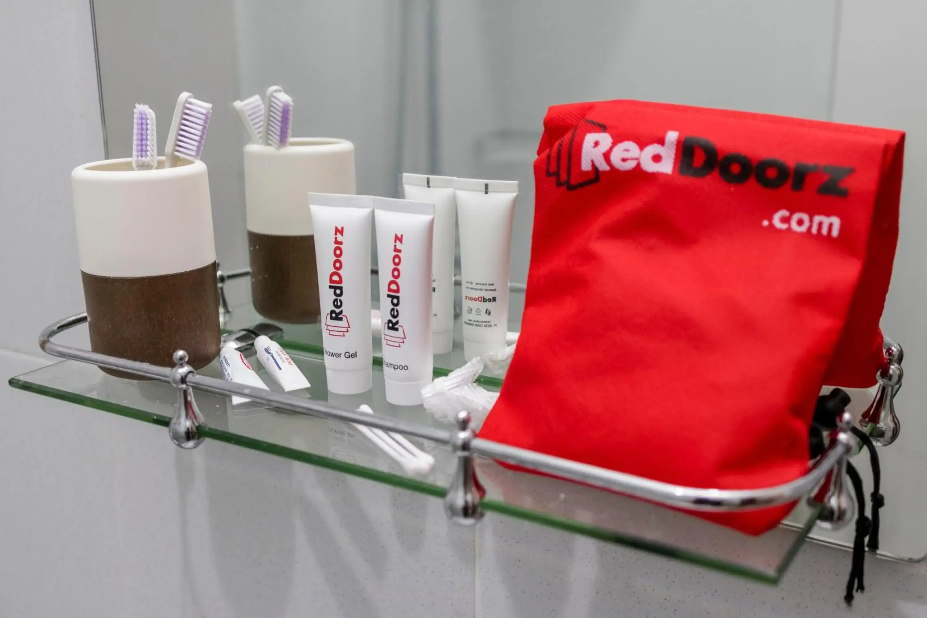 Bathroom in Pakansari Guest Inn Mitra RedDoorz Bathroom in Pakansari Guest Inn Mitra RedDoorz