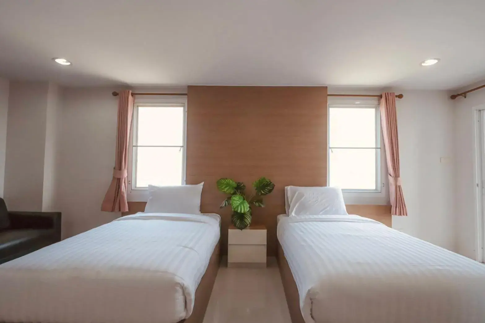 Photo of the whole room, Bed in The Seasons Photo of the whole room, Bed in The Seasons