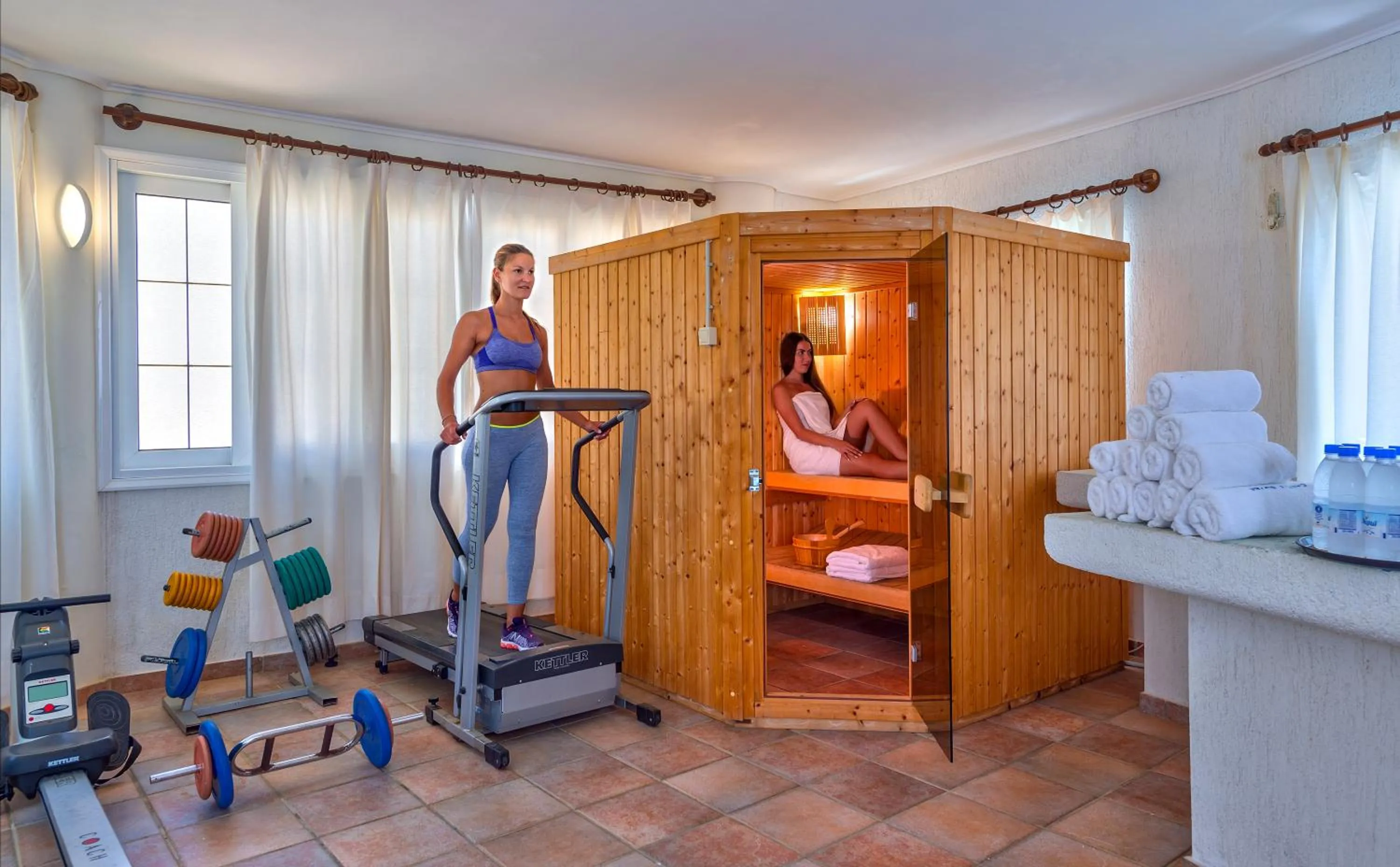 Fitness centre/facilities in Castle Suites Hotel