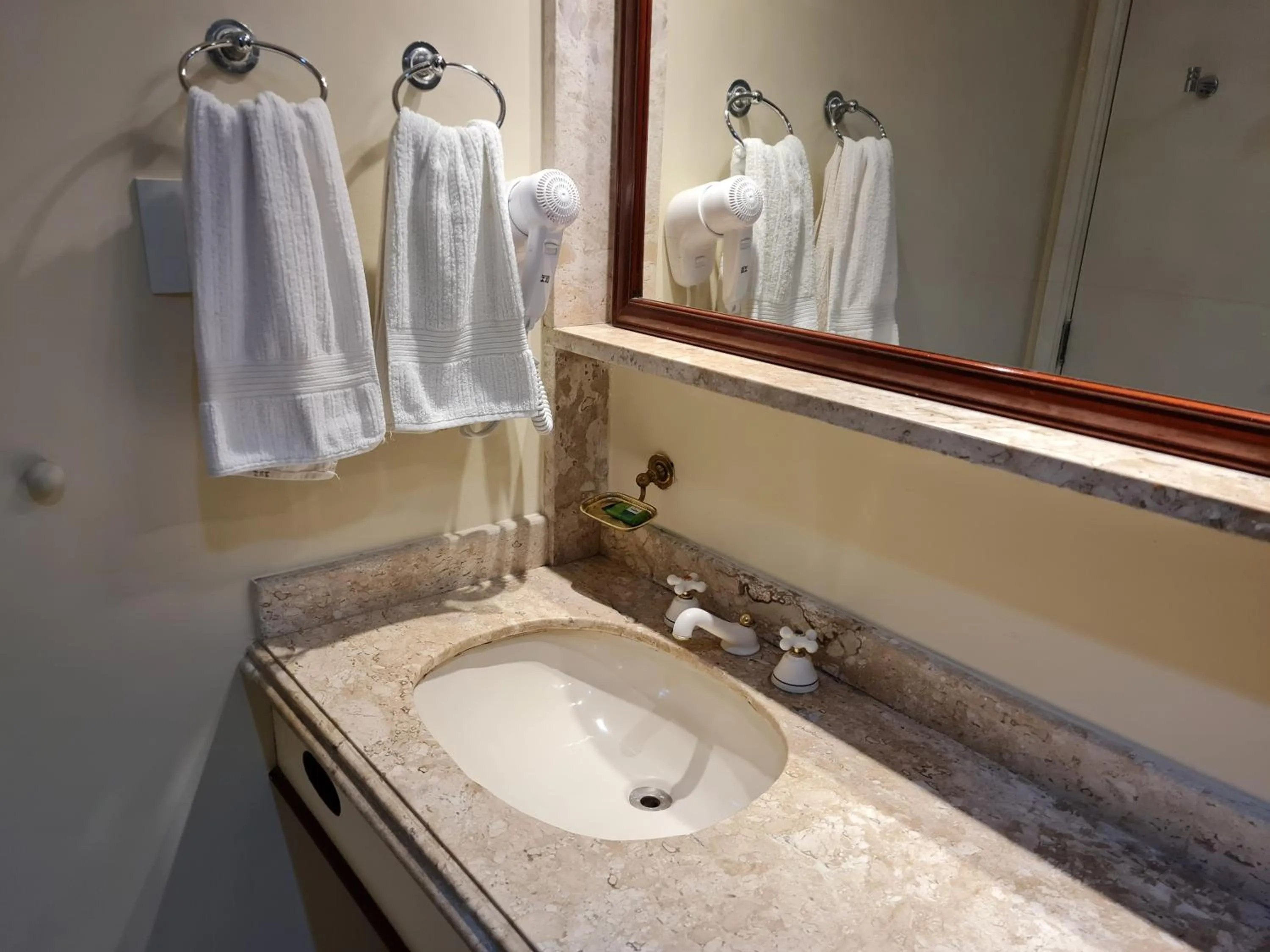 Bathroom in The Time Flat - Berrini - 200 metros do WTC