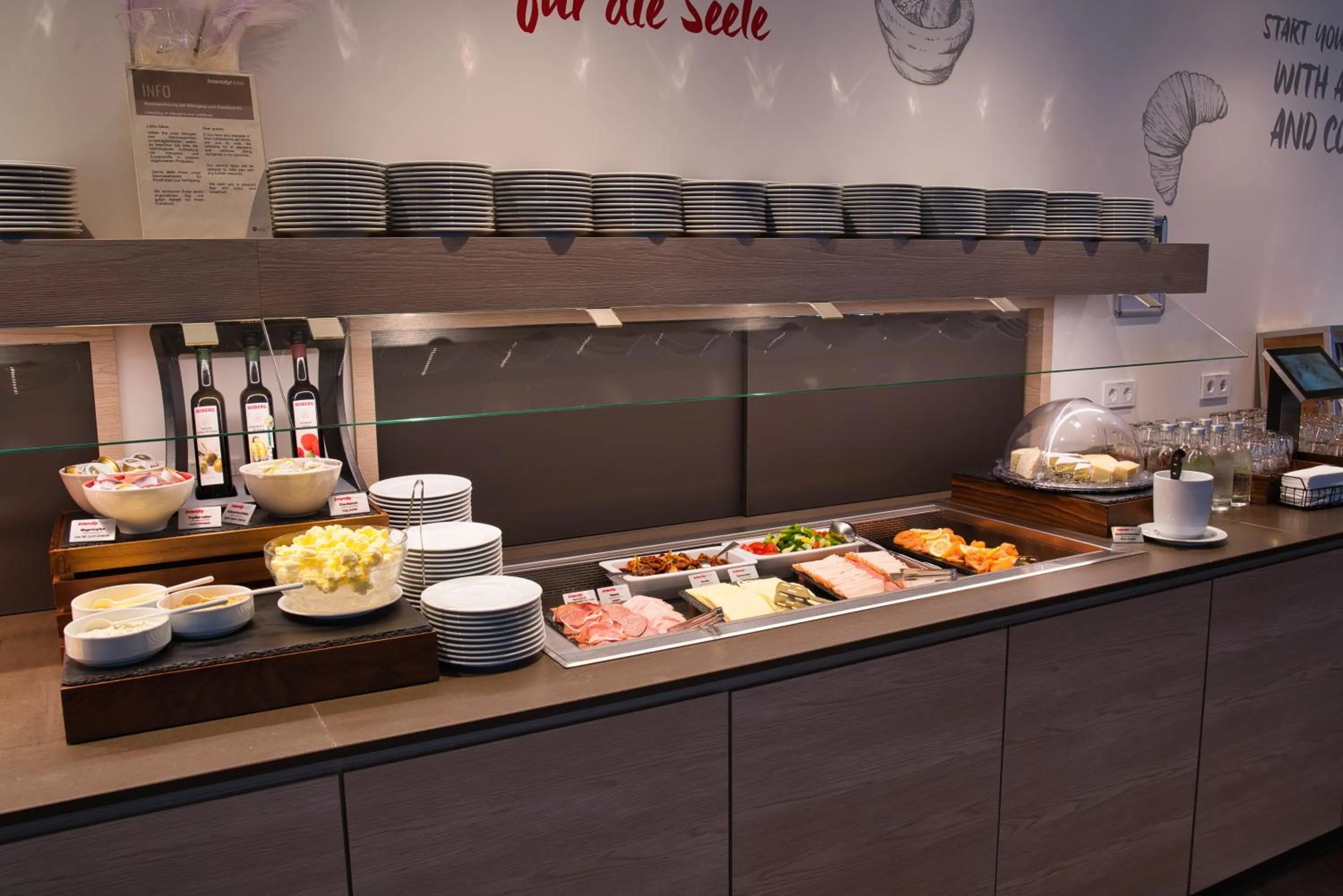 Breakfast in IntercityHotel Graz