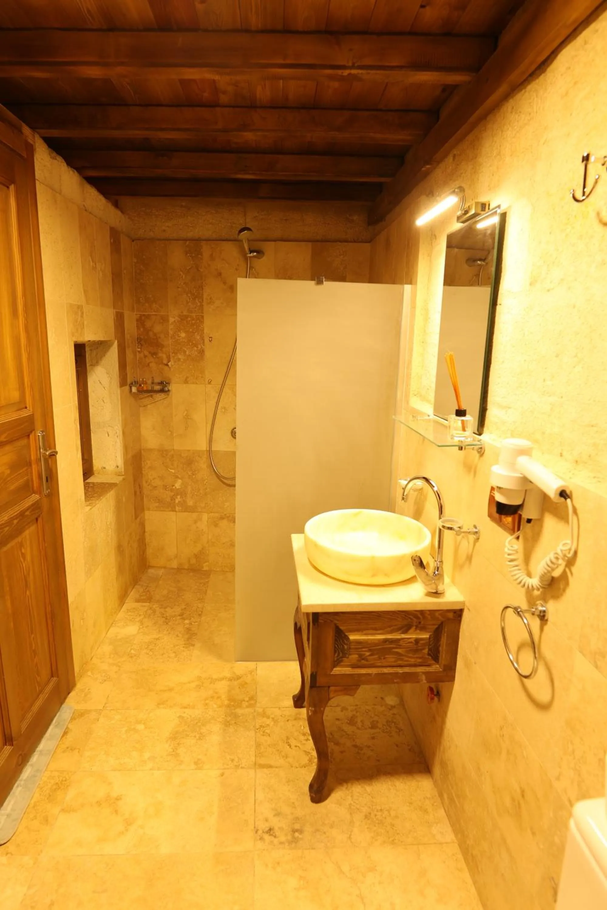 Shower, Bathroom in Cappadocia Balloon Boutique