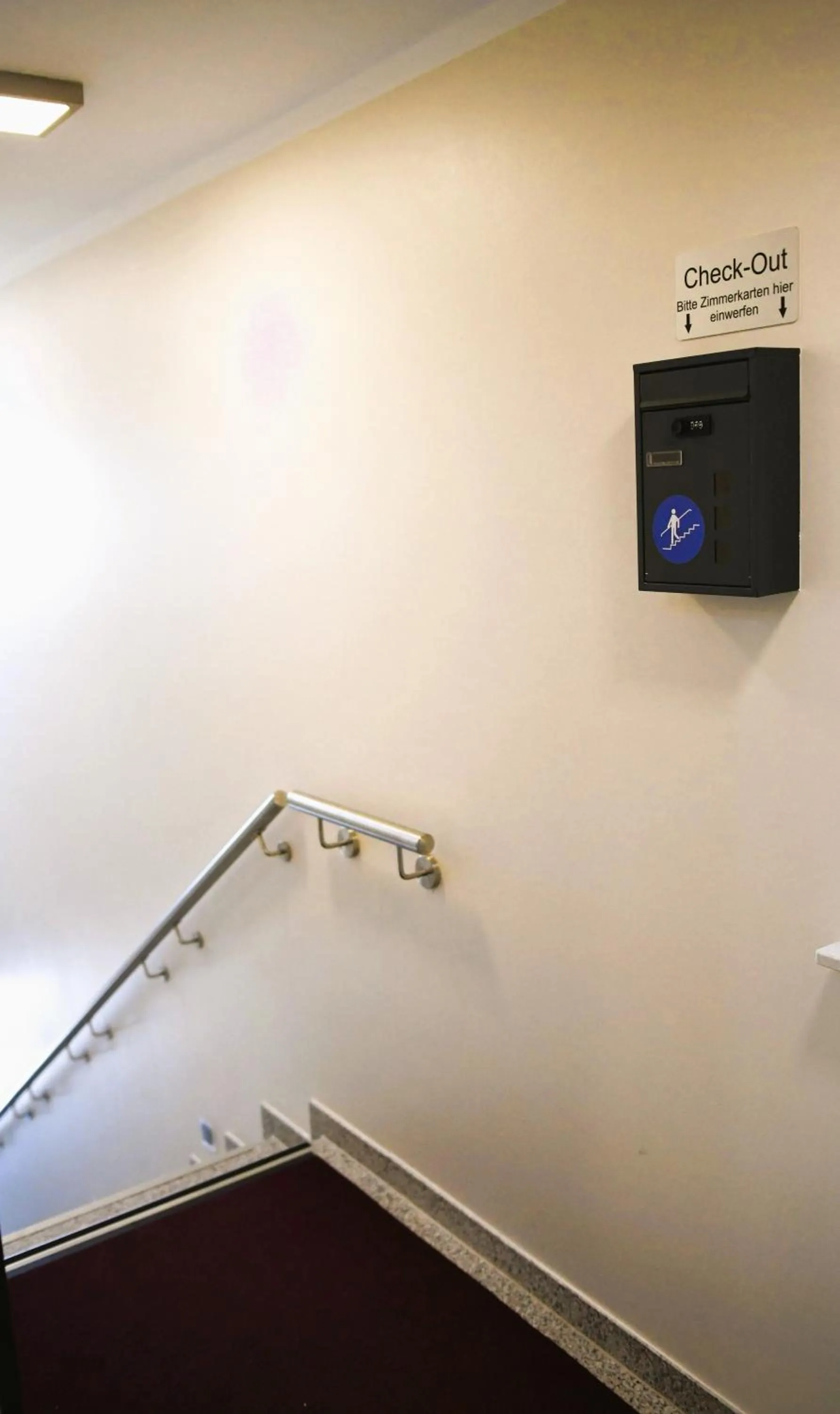 Ata Hotel - Self Check-in