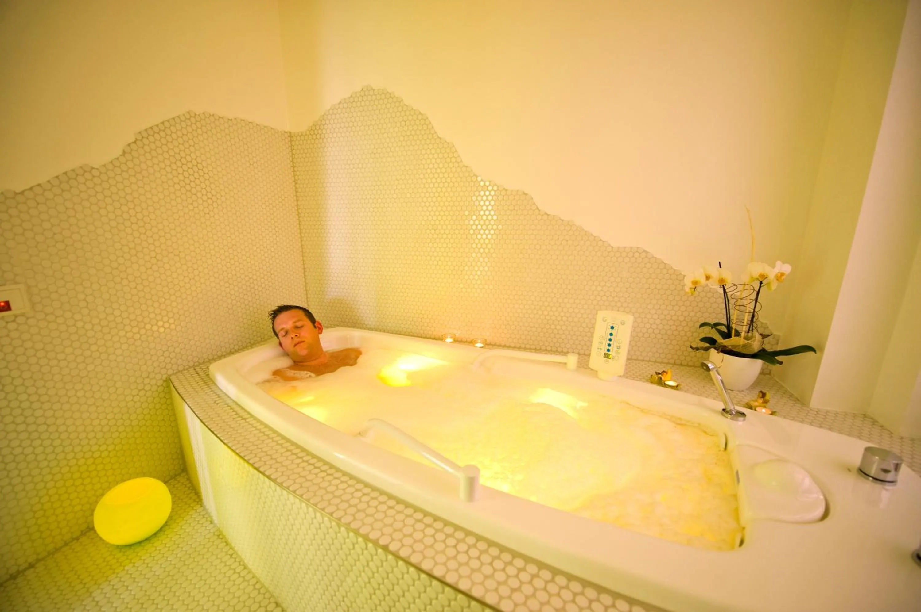 Guests in Hotel Wulff