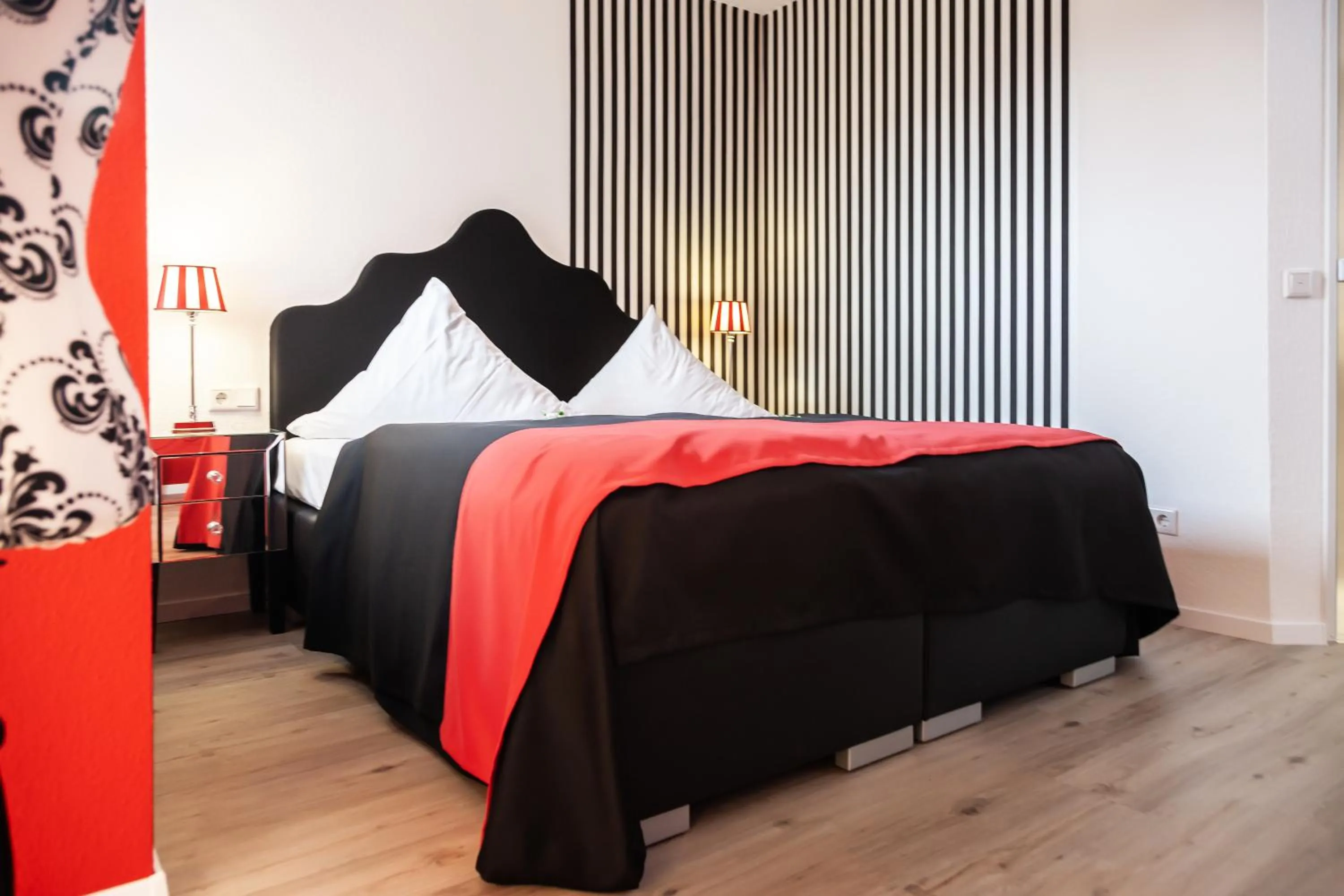 Photo of the whole room, Bed in Hotel Wulff