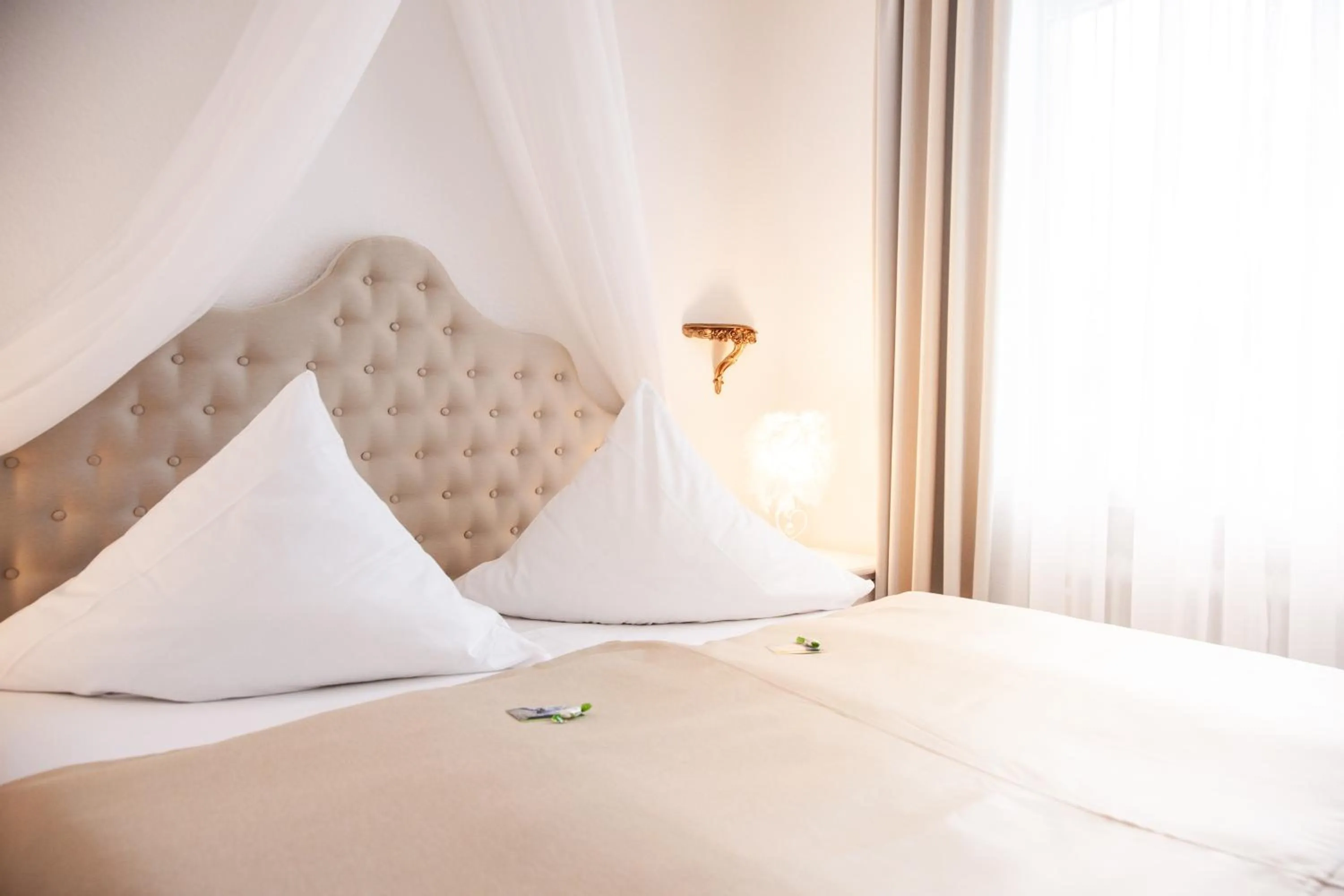 Photo of the whole room, Bed in Hotel Wulff