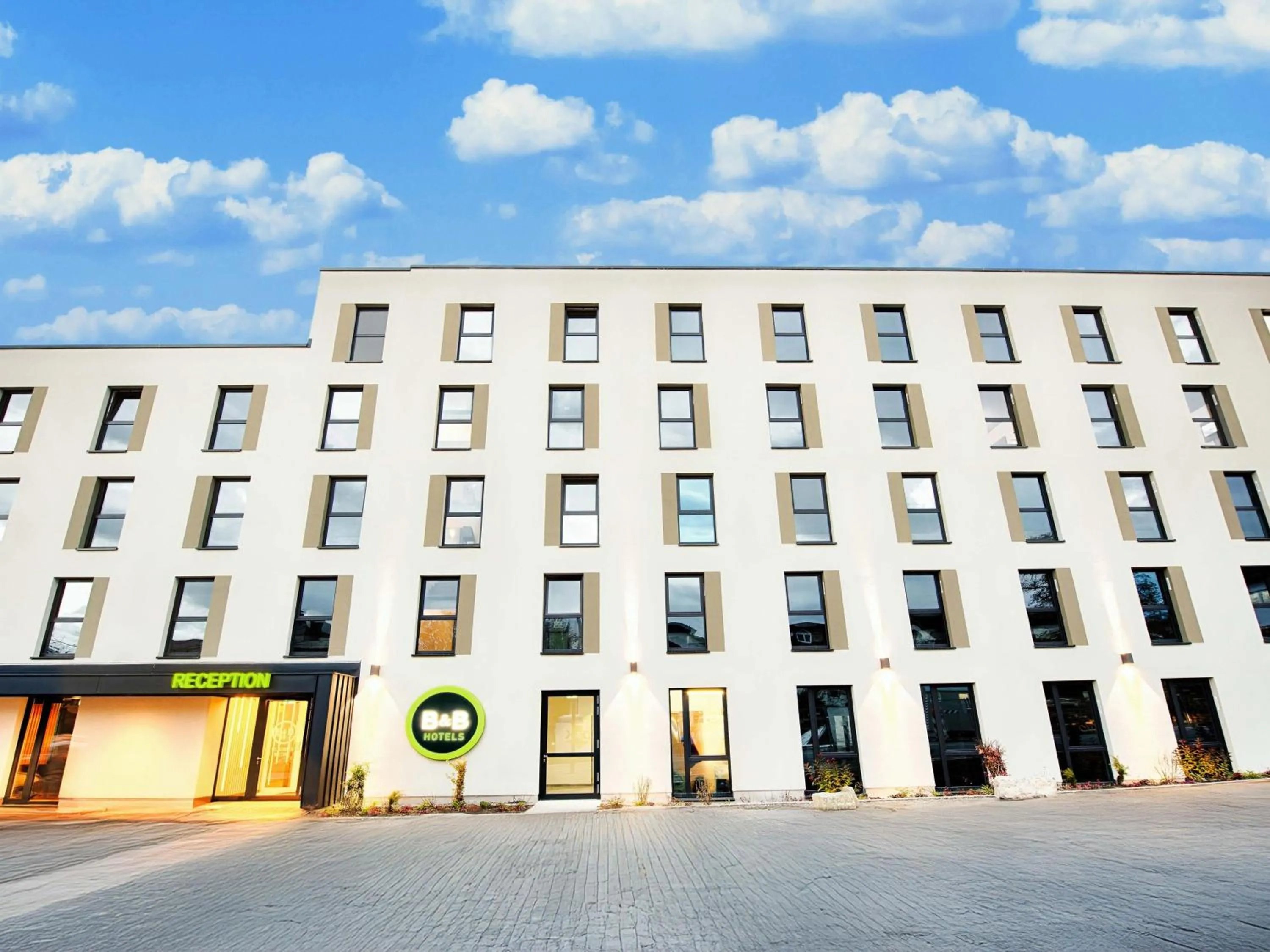 Property building in B&B Hotel Kempten