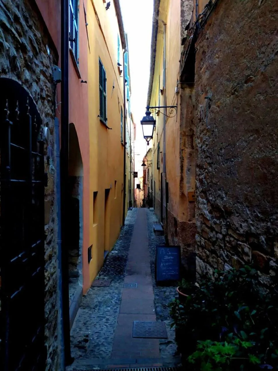 tra il borgo e il mare