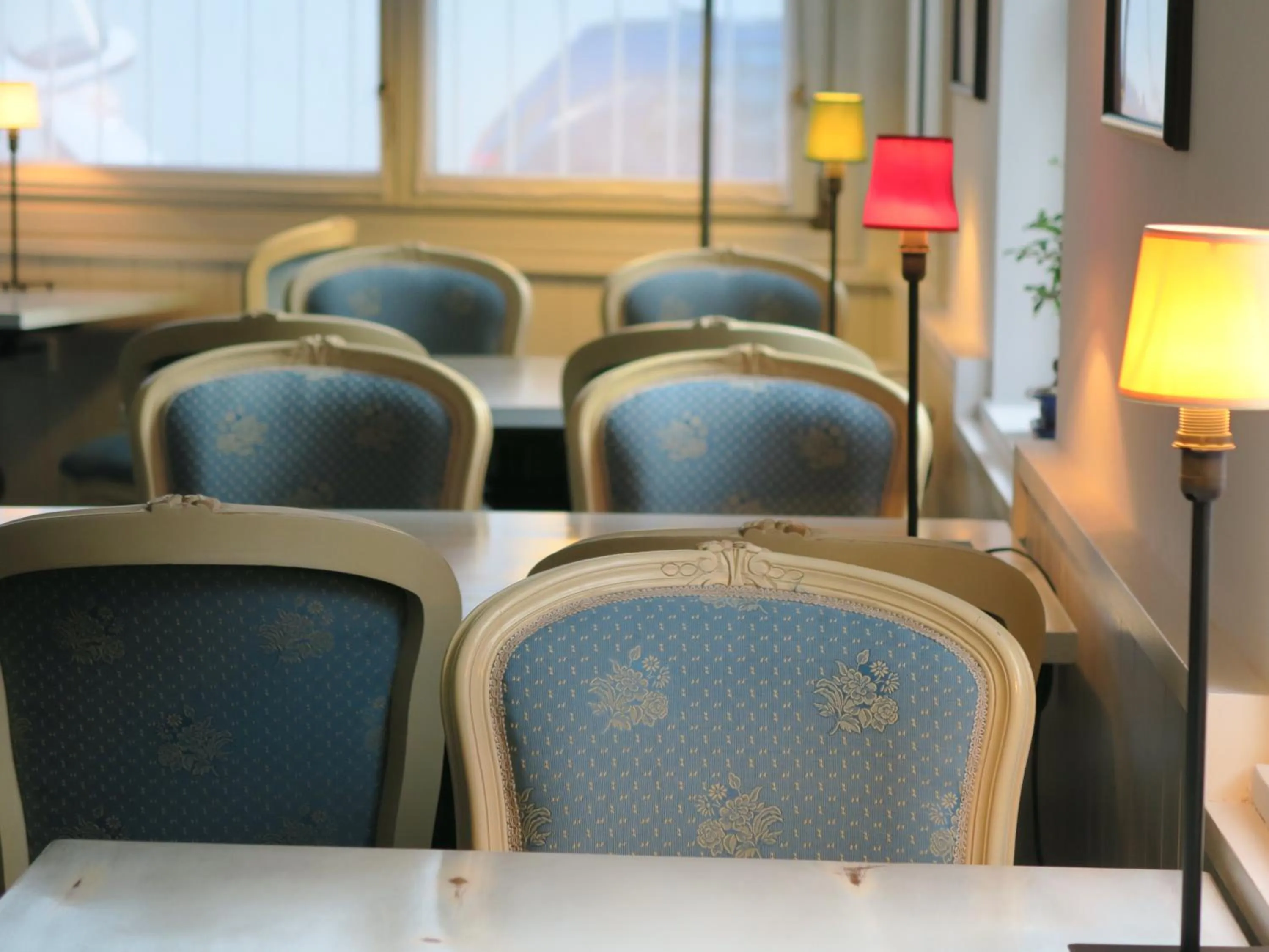 Restaurant/places to eat in Piccolo Hotel