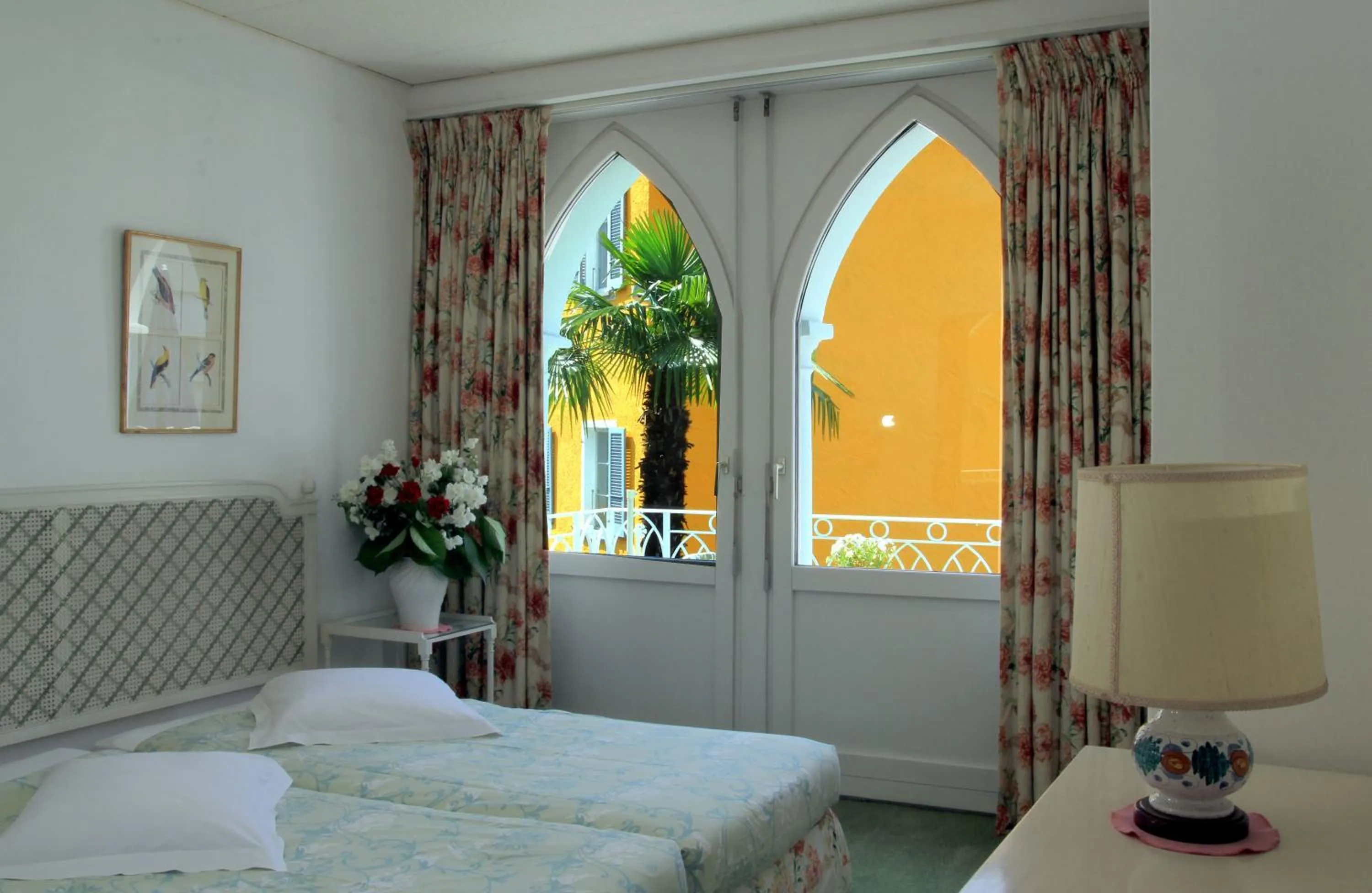 Bed in Piccolo Hotel