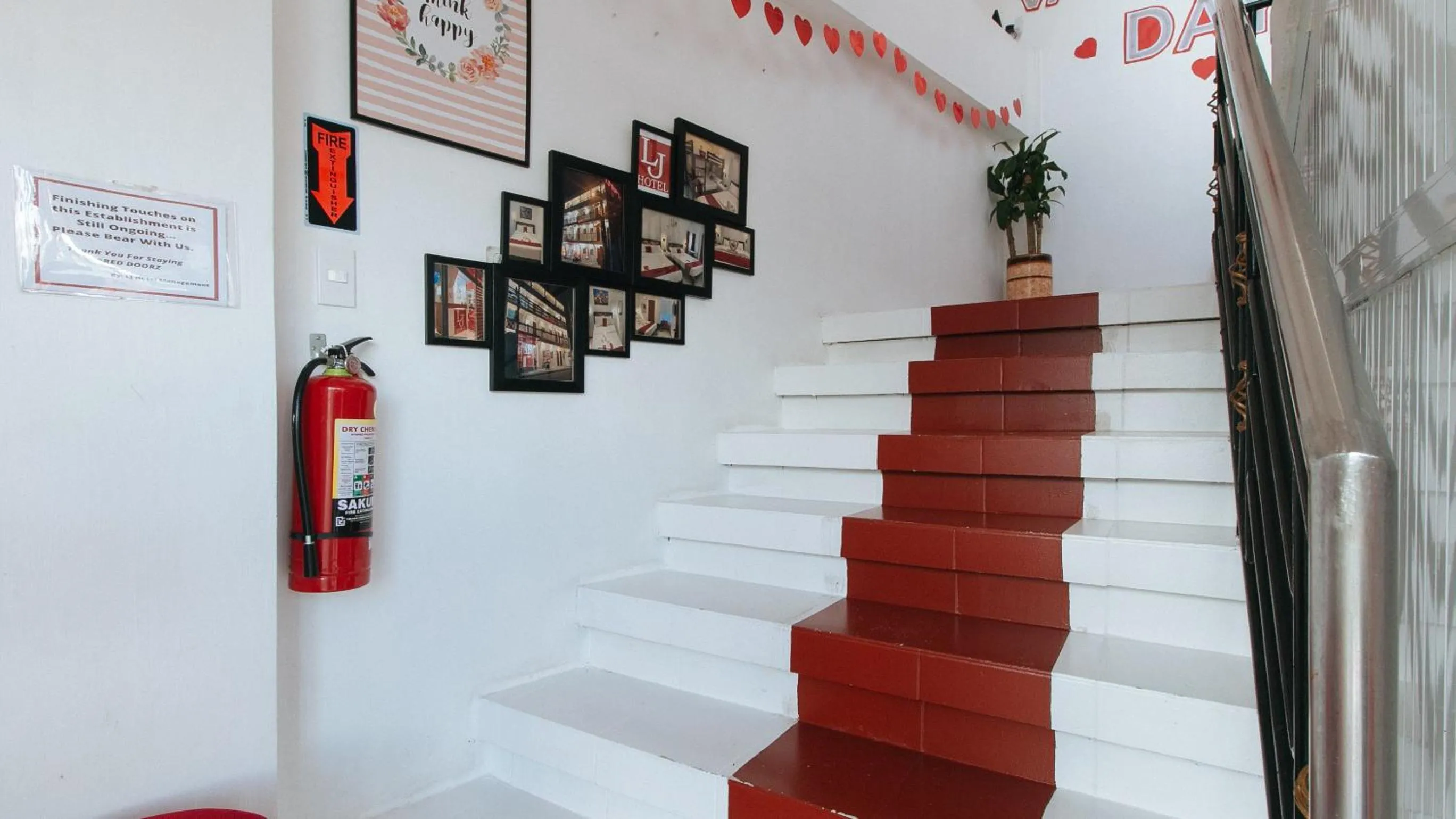 Floor plan in RedDoorz near Mercado del Lago