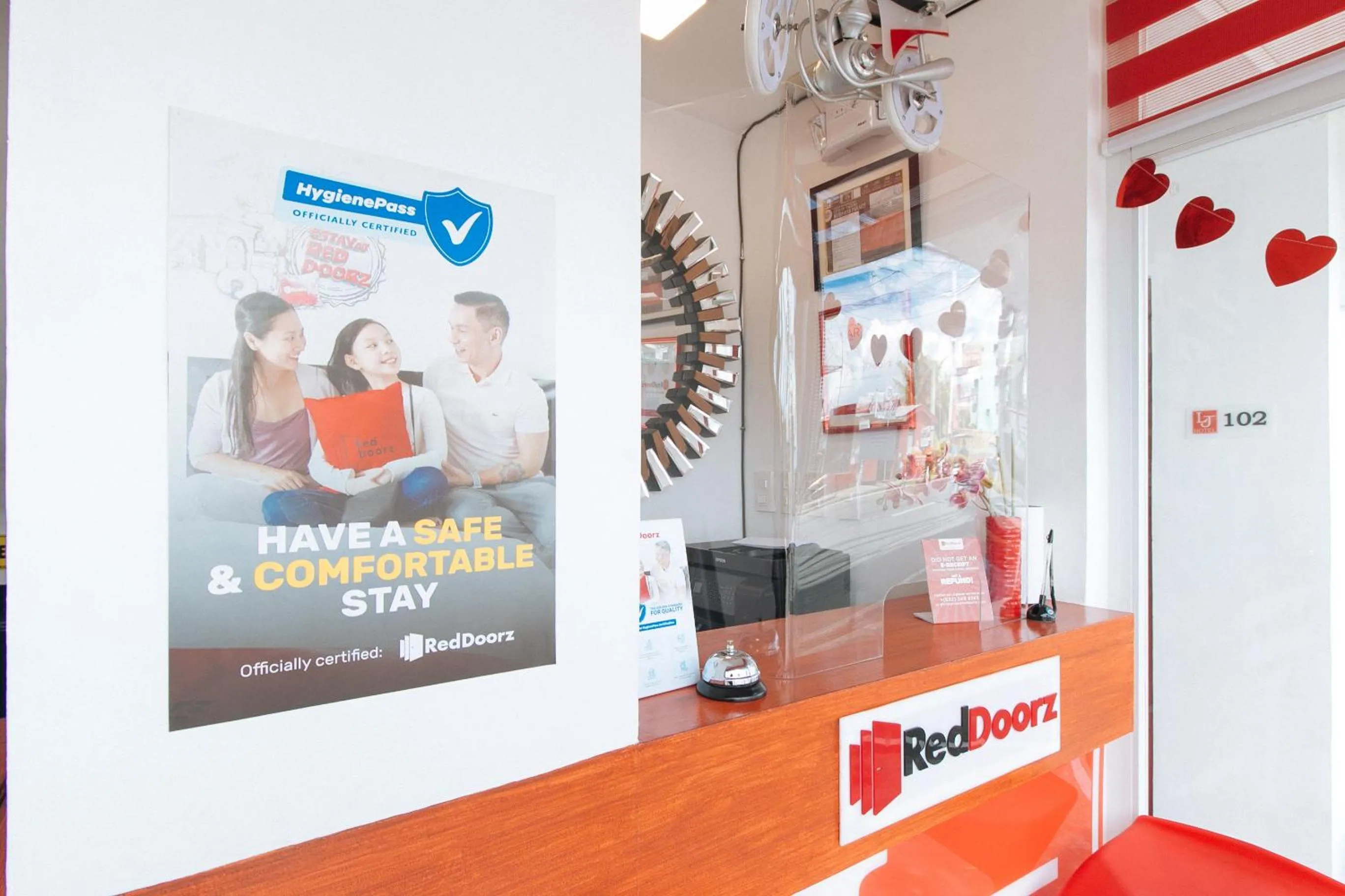 Lobby or reception in RedDoorz near Mercado del Lago