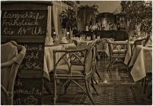 Restaurant/places to eat in Balthasar Neumann Speiserei & Gästehaus - Zentrum Brühl -E-Ladestation, nähe Phantasialand