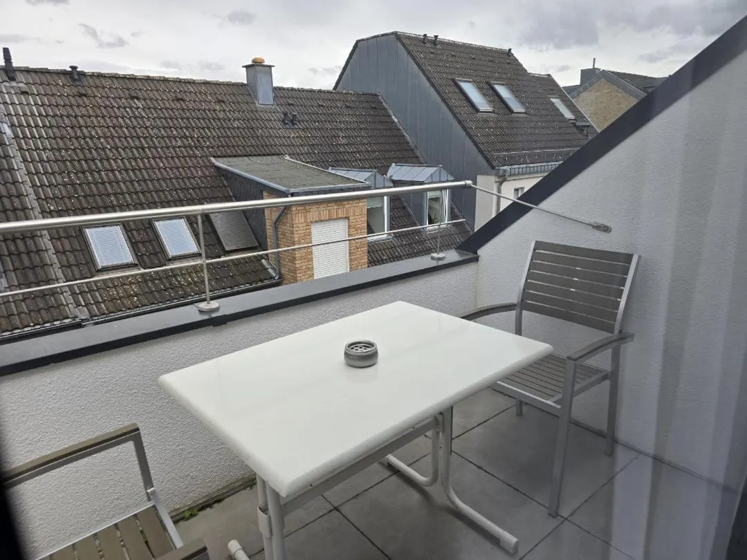 Balthasar Neumann Speiserei & Gästehaus - Zentrum Brühl -E-Ladestation, nähe Phantasialand