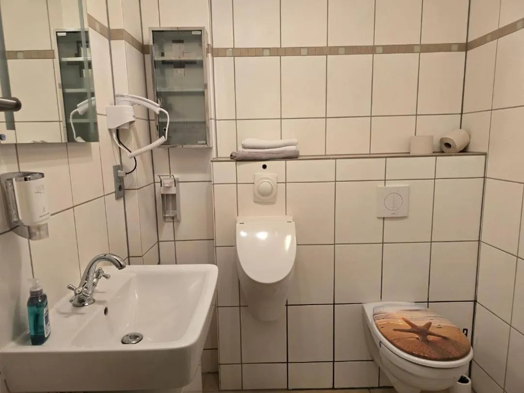 Balthasar Neumann Speiserei & Gästehaus - Zentrum Brühl -E-Ladestation, nähe Phantasialand